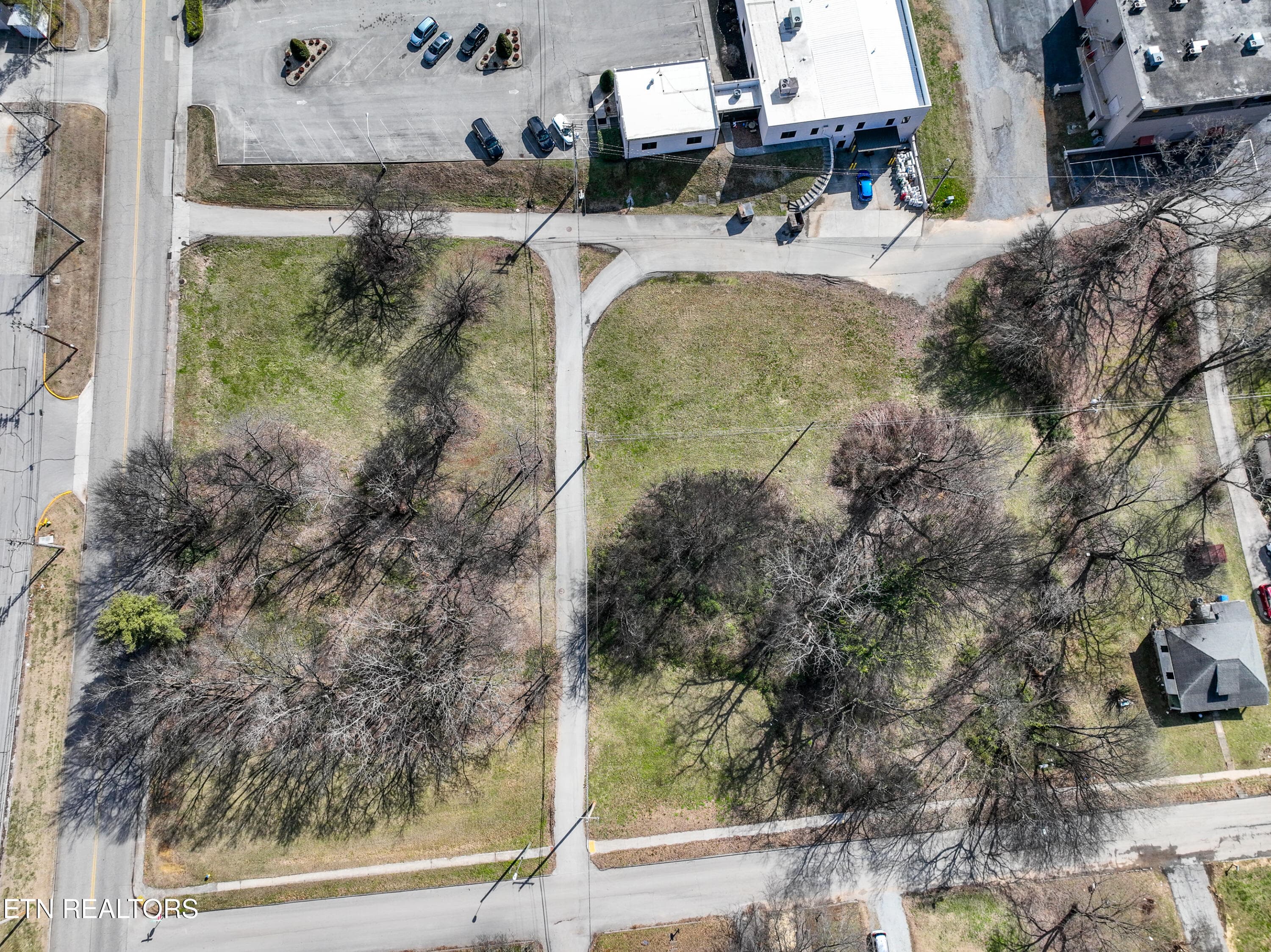 Sanderson St, Alcoa, TN 37701