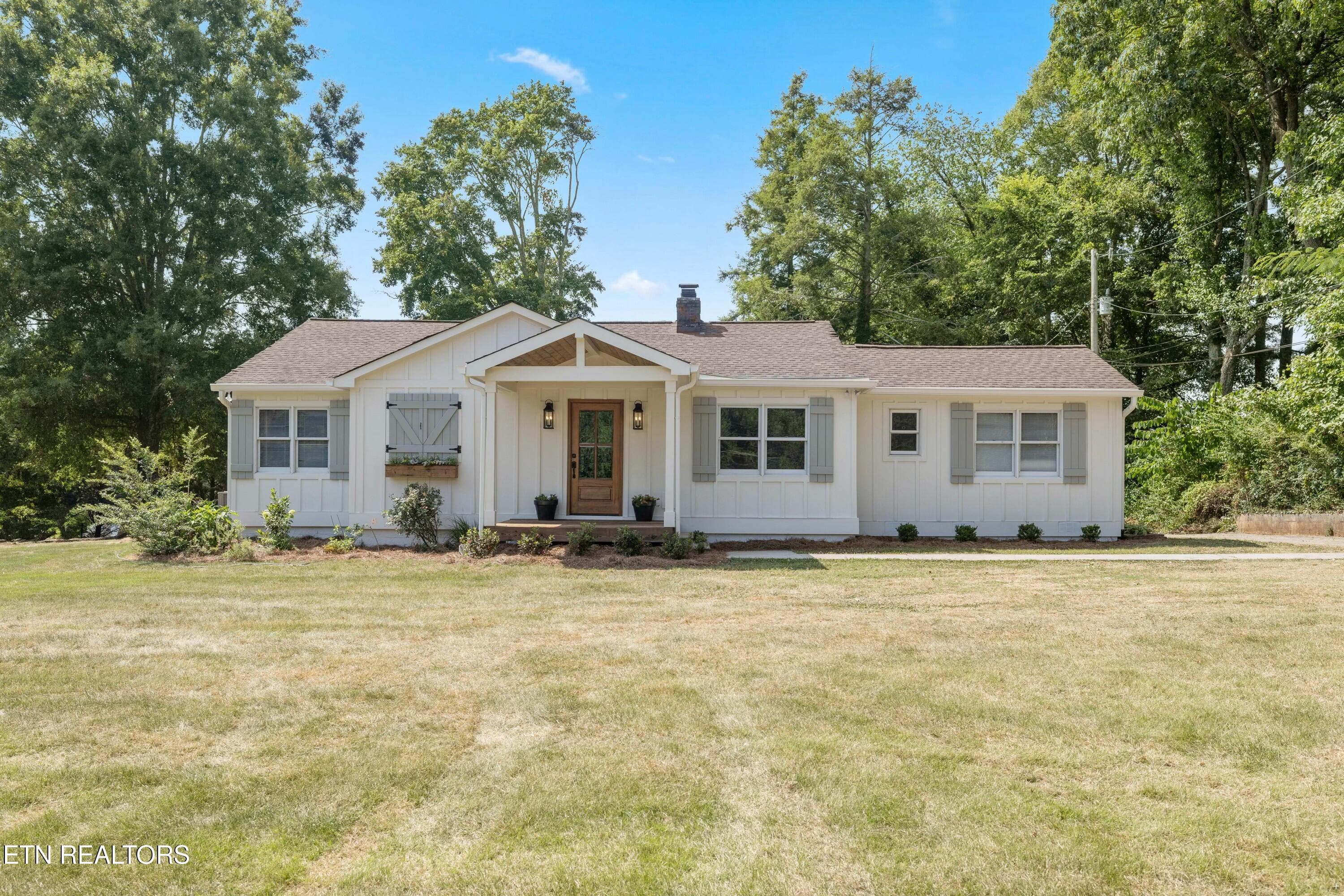 8405 S Northshore Drive, Knoxville, TN 37919