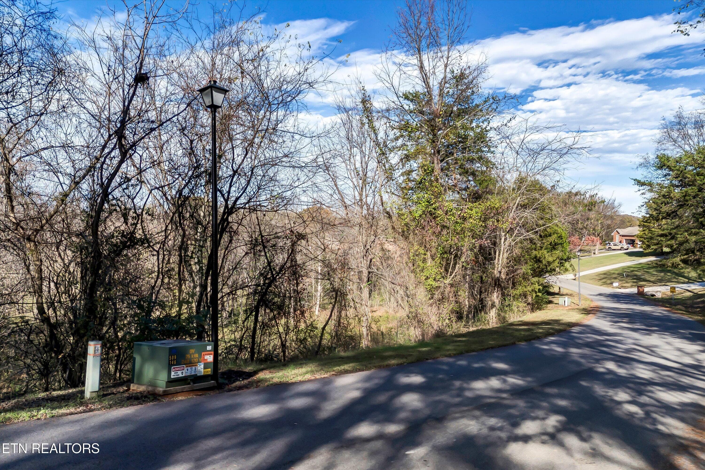 Cherokee Drive, Maryville, TN 37801