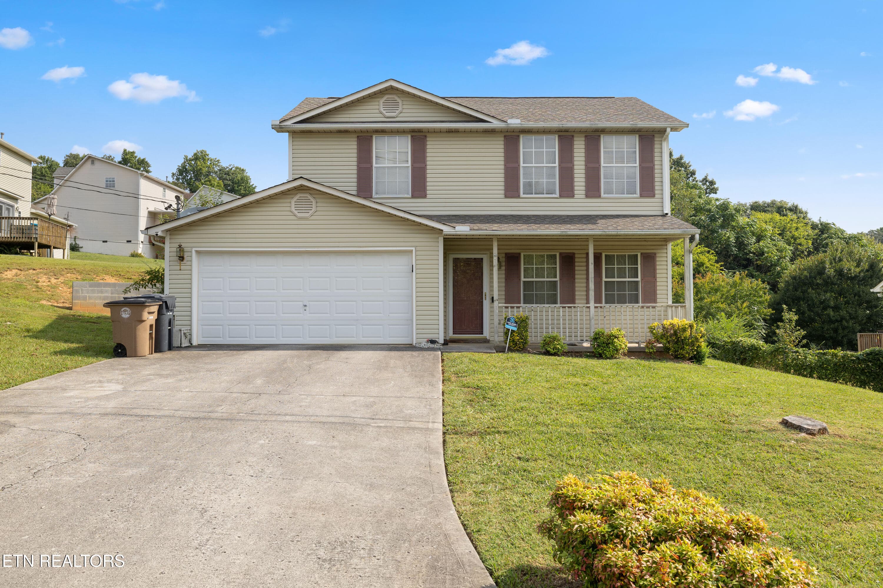 5950 Warrenpark Ln, Knoxville, TN 37912