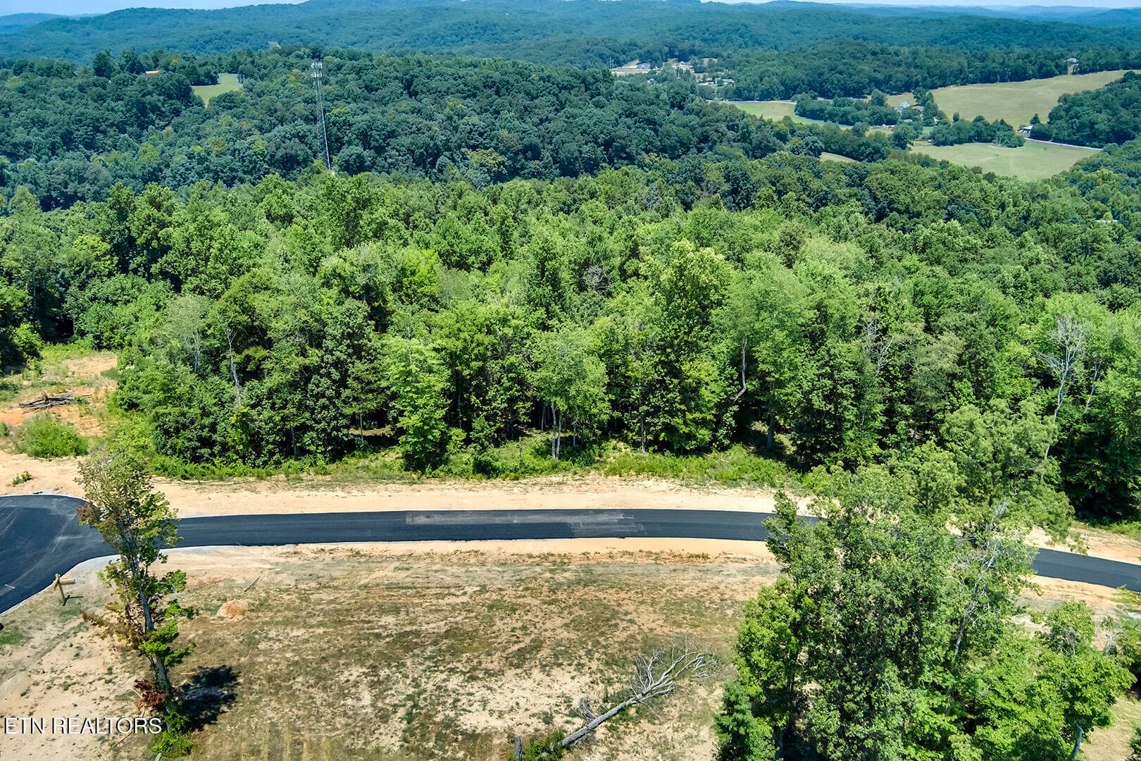 135 Canter Way, Lenoir City, TN 37771