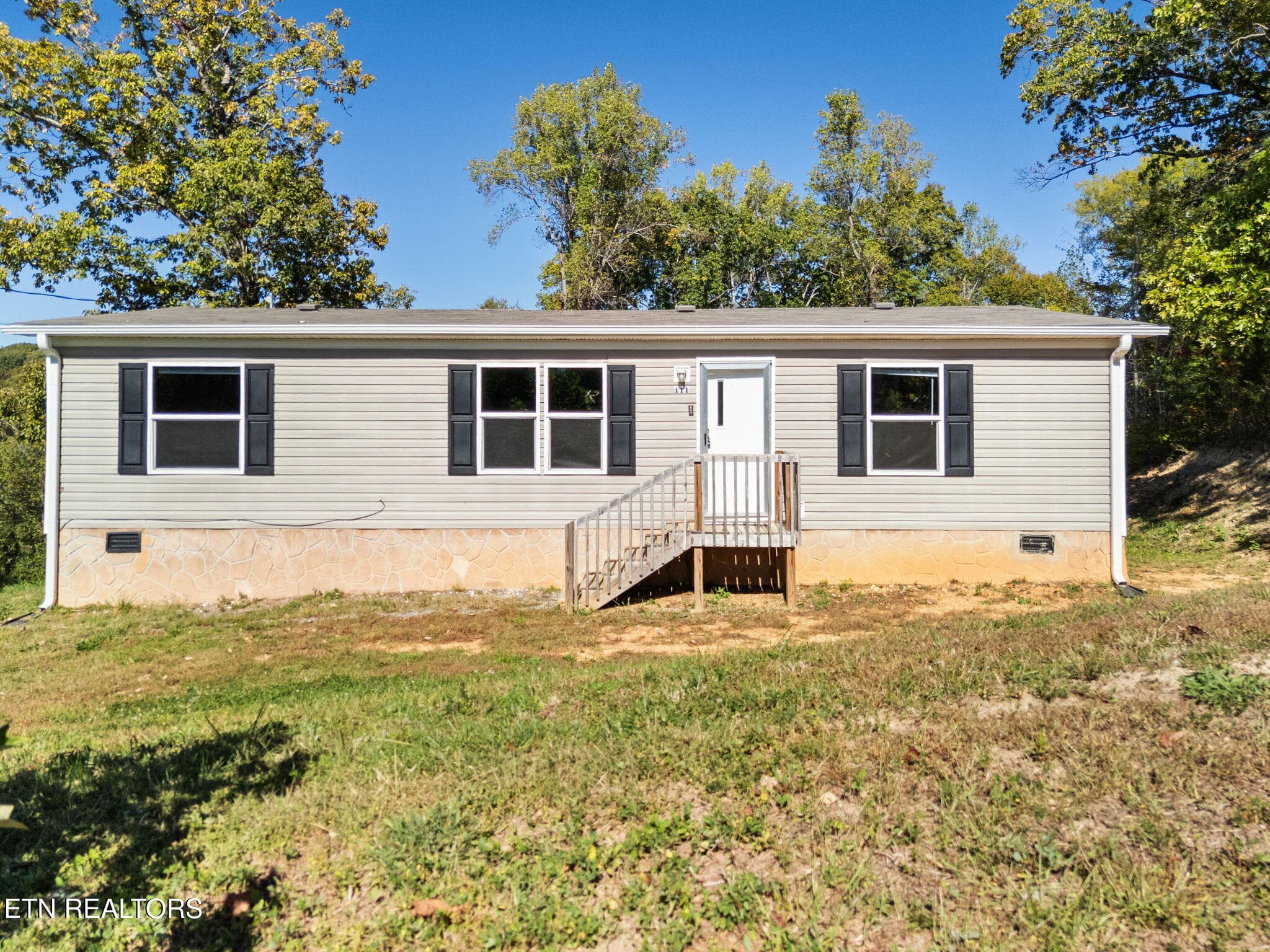 111 Grey Dove Lane, Powell, TN 37849