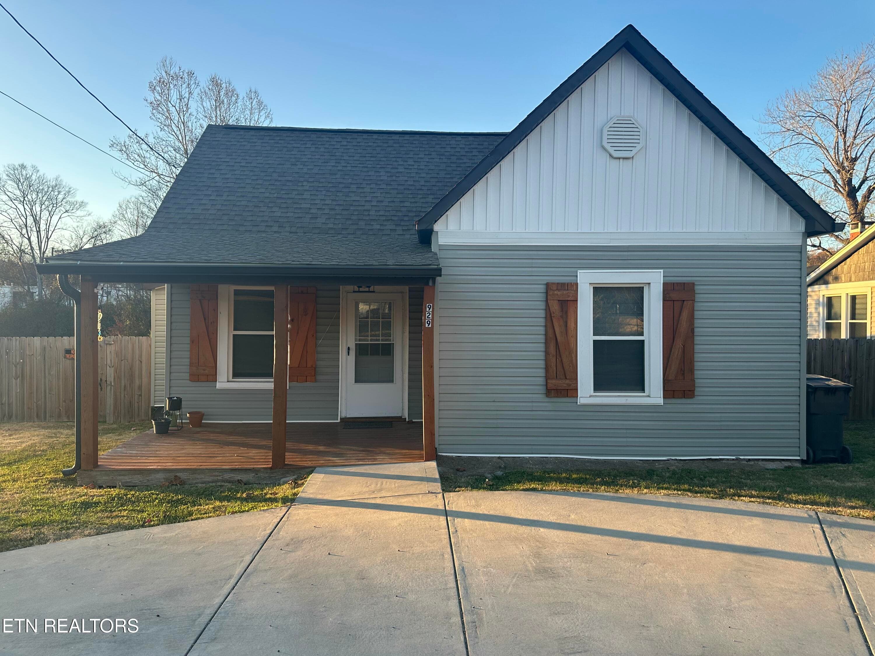 929 Maryville Pike, Knoxville, TN 37920