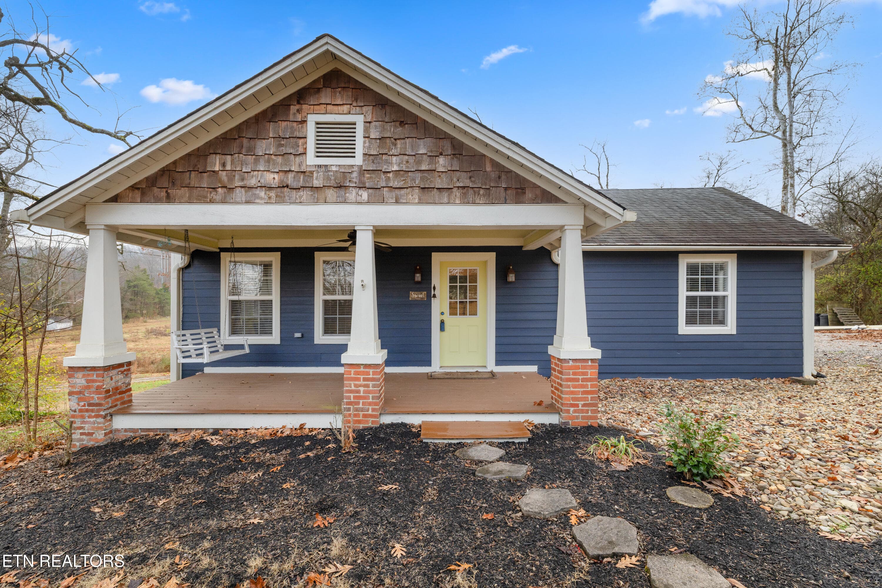 2520 W Beaver Creek Drive, Powell, TN 37849
