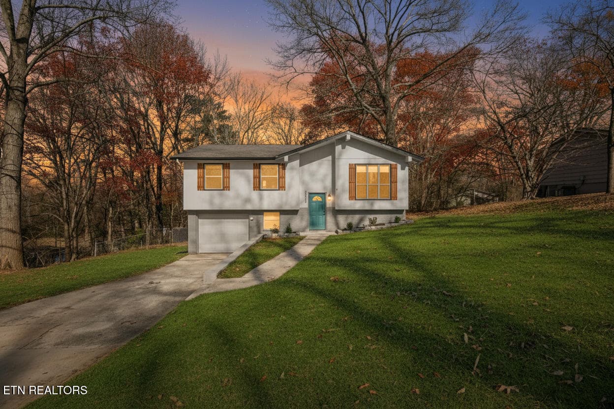 2324 Roundtree Rd, Knoxville, TN 37923