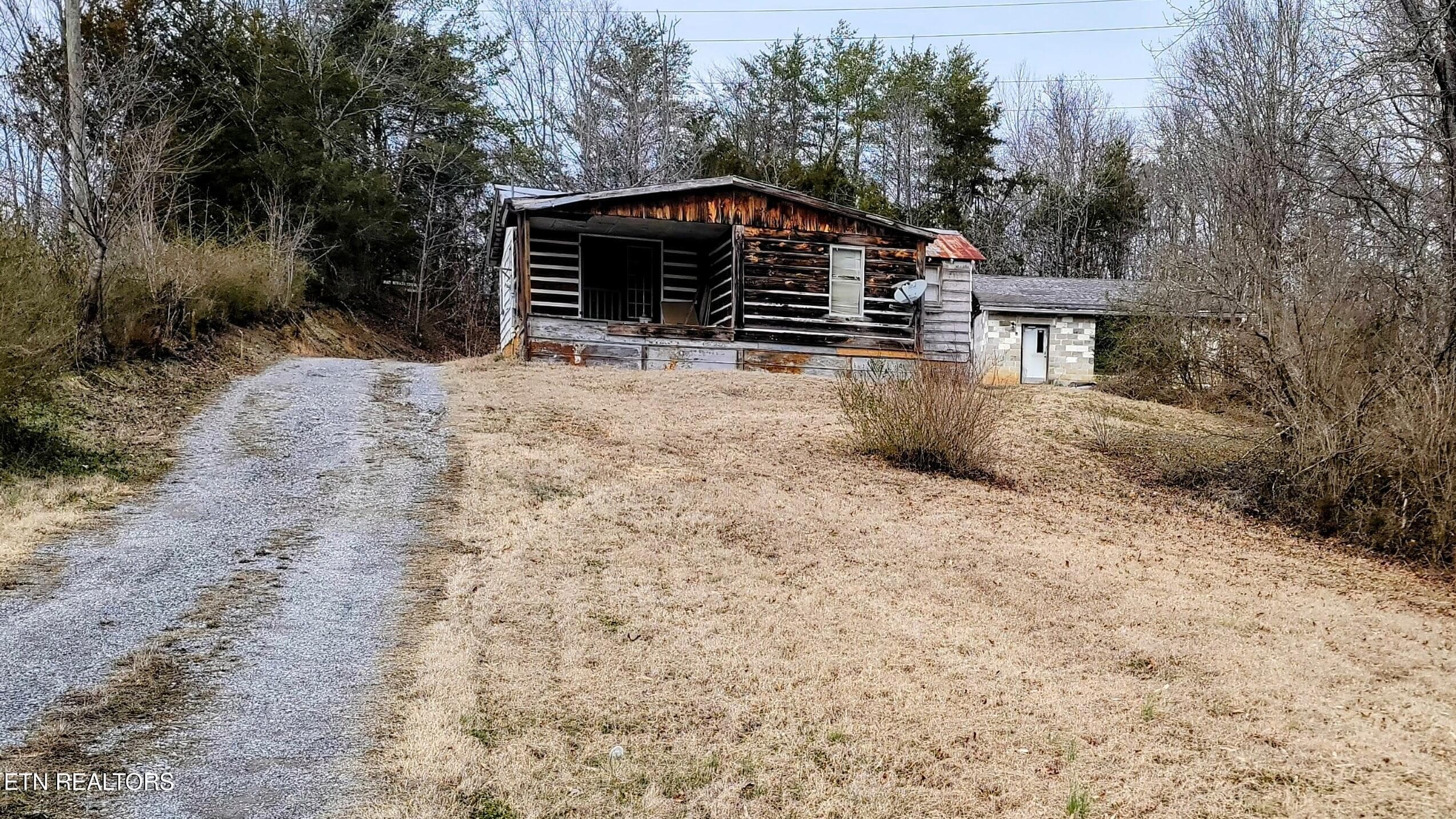 614 Mehaffey Rd, Powell, TN 37849