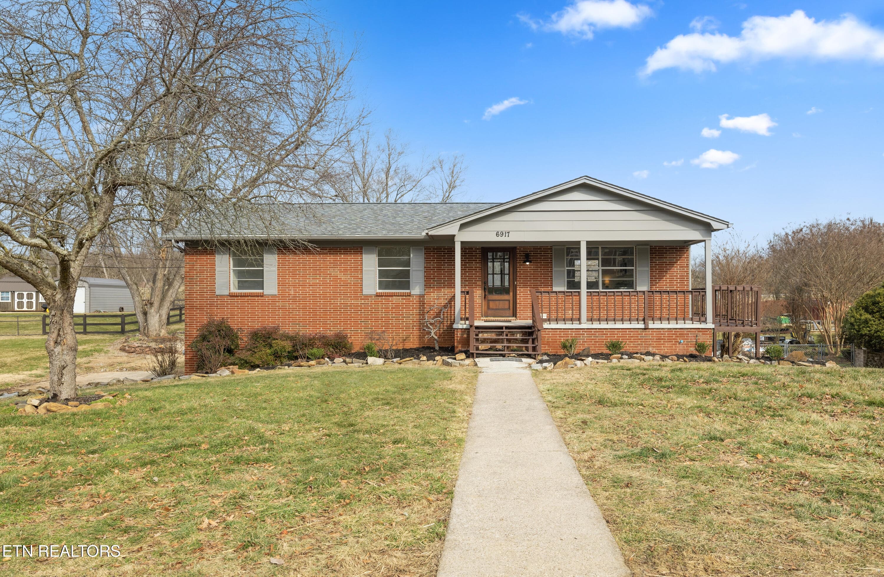 6917 Heatherbrook Drive, Knoxville, TN 37931