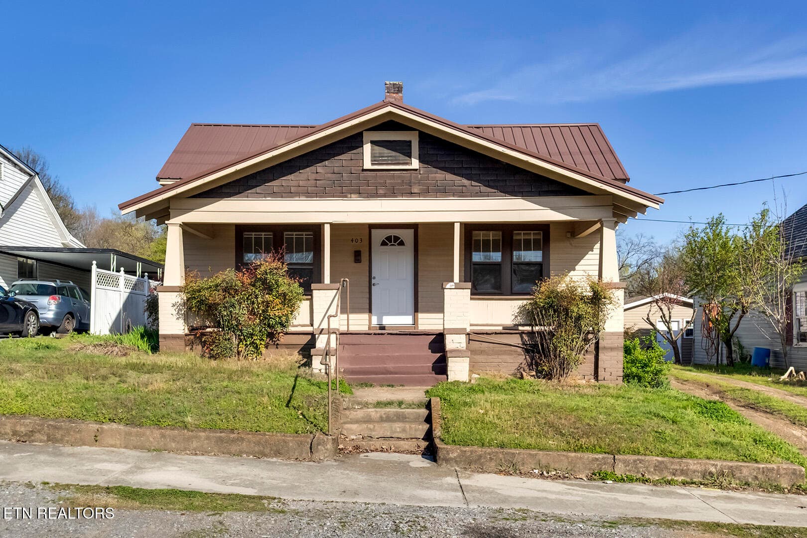 403 W 5Th Ave, Lenoir City, TN 37771