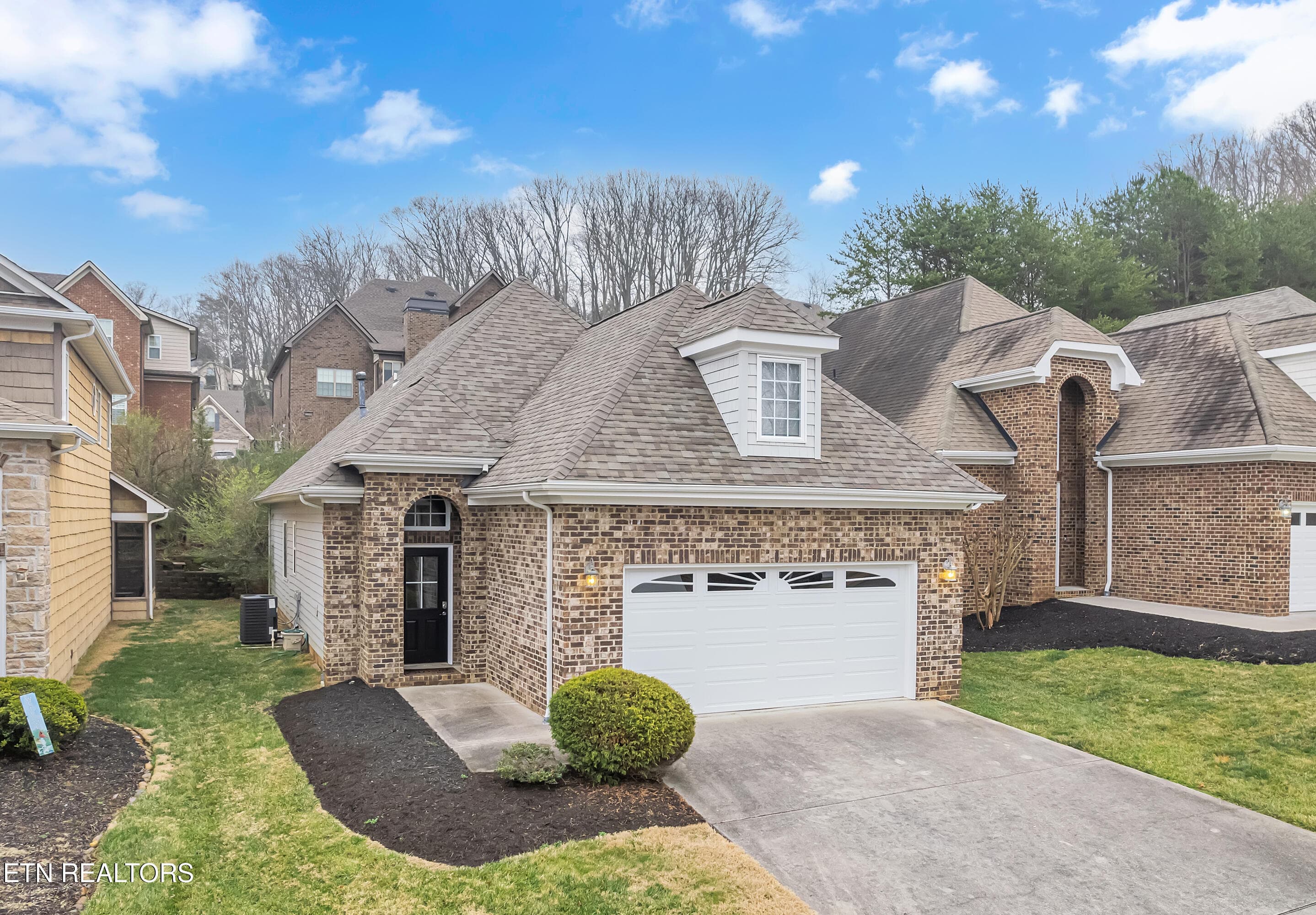 1036 Gothic Manor Way, Knoxville, TN 37923