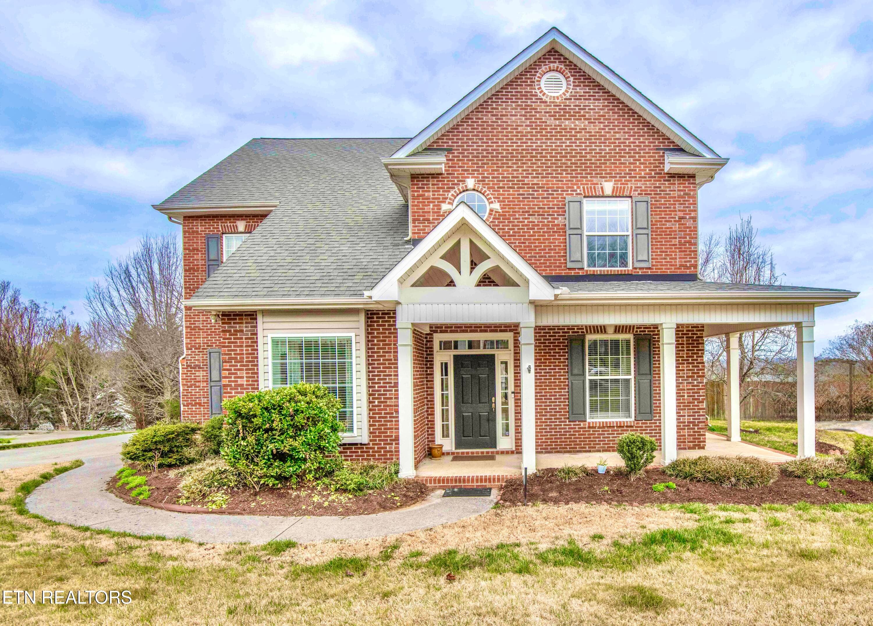12927 Meadow Pointe Lane, Knoxville, TN 37934