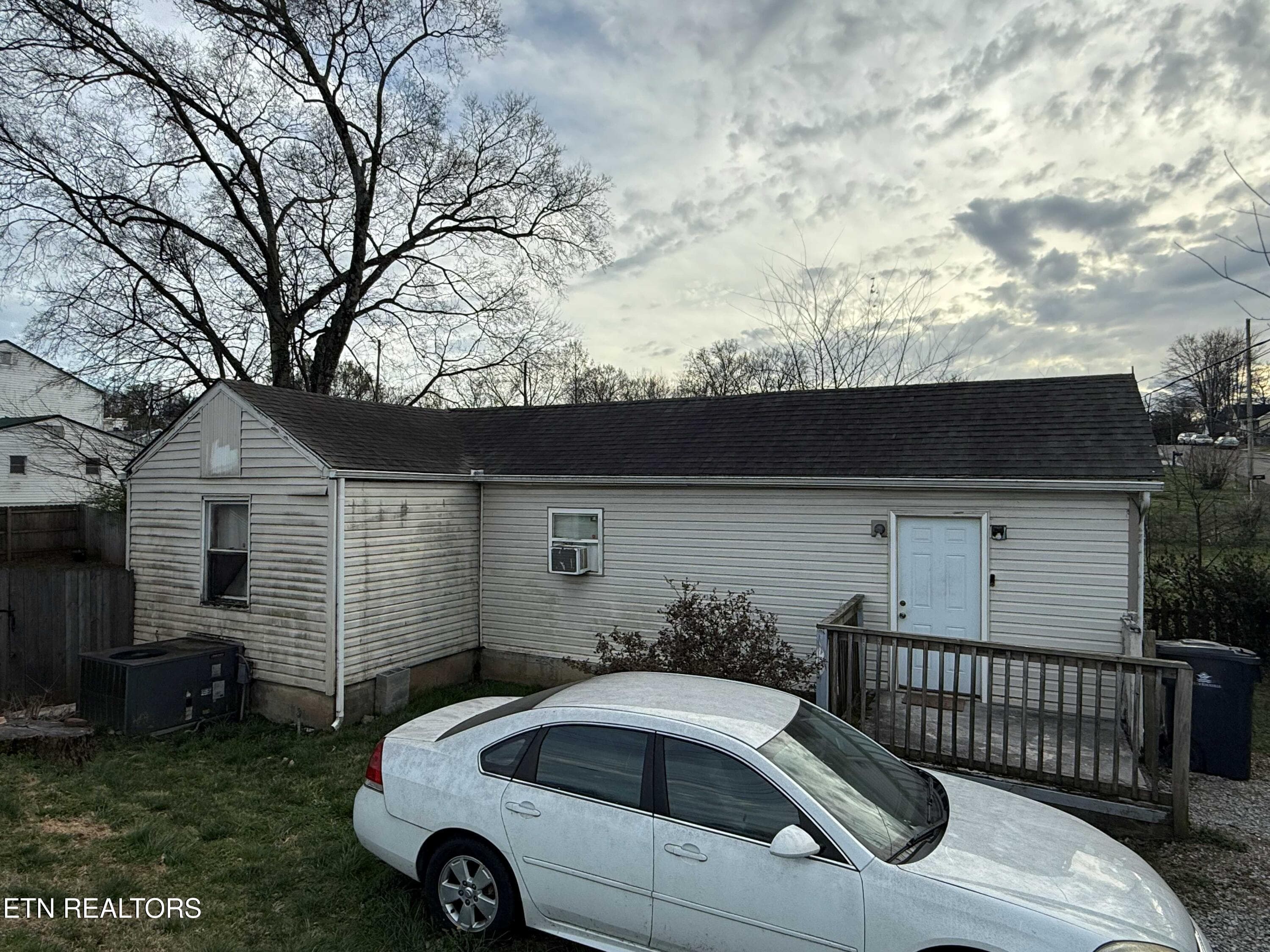 800 Sidebrook Ave, Knoxville, TN 37921
