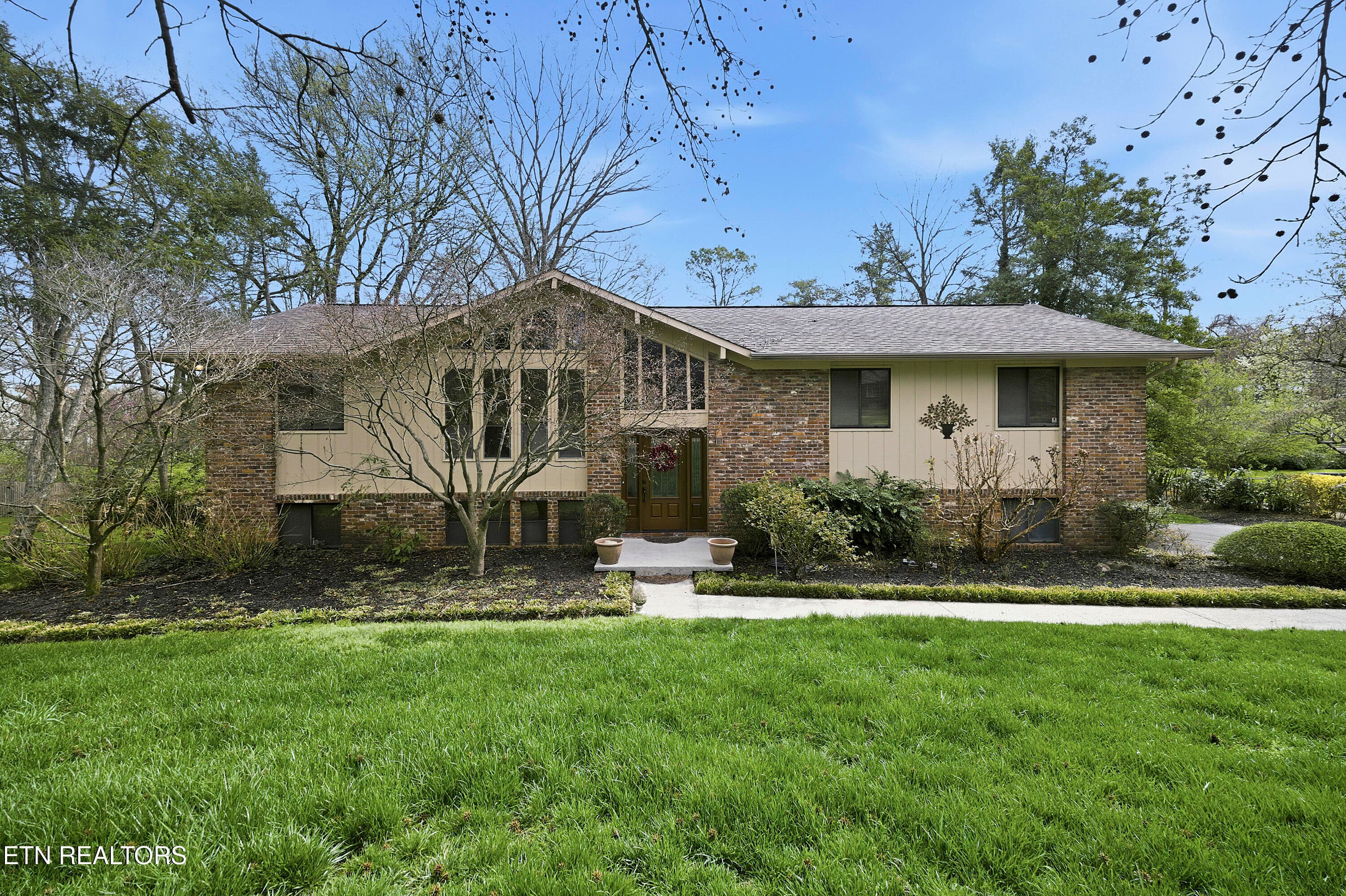 328 Dominion Circle, Knoxville, TN 37934