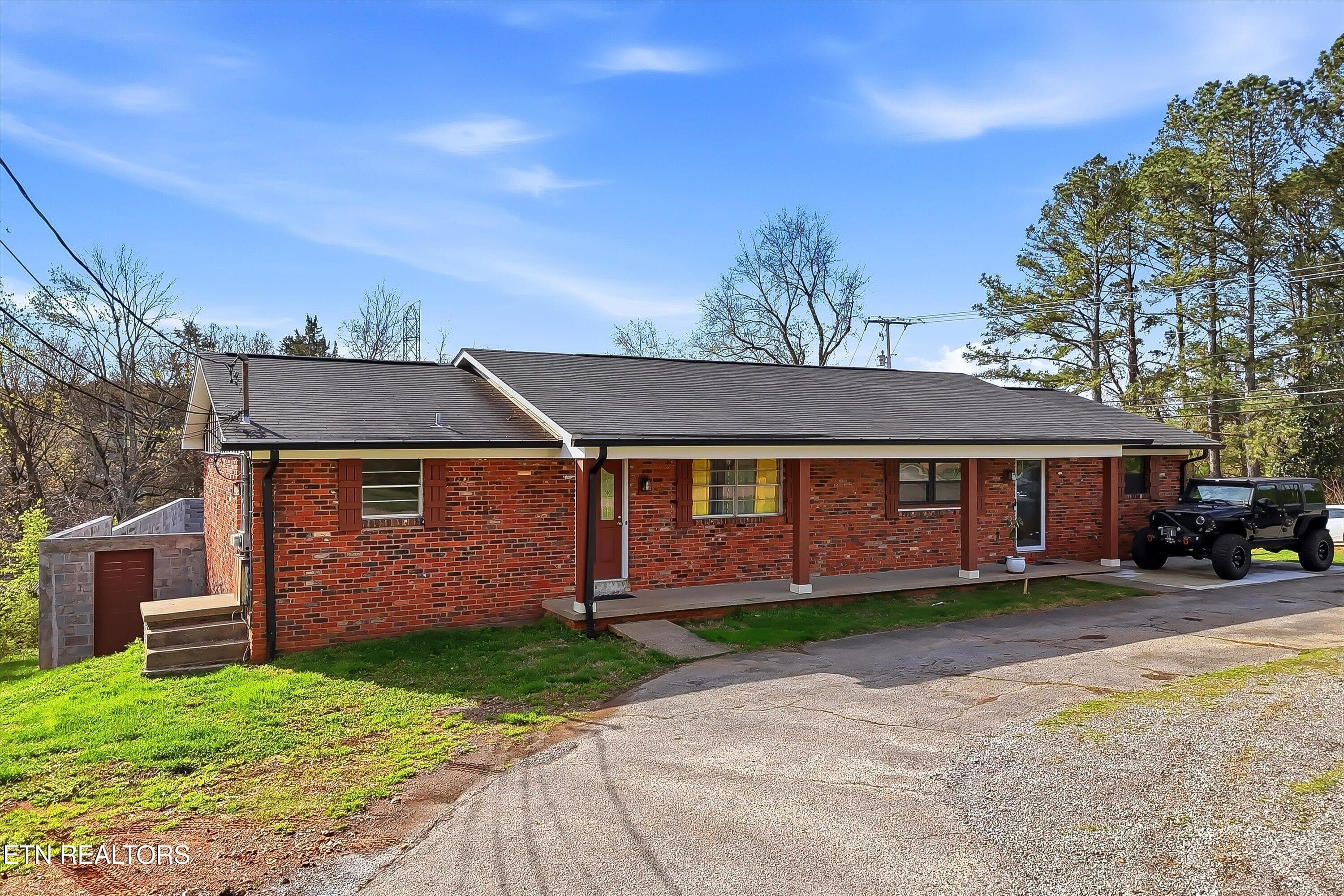 8732 Gleason Drive, Knoxville, TN 37923