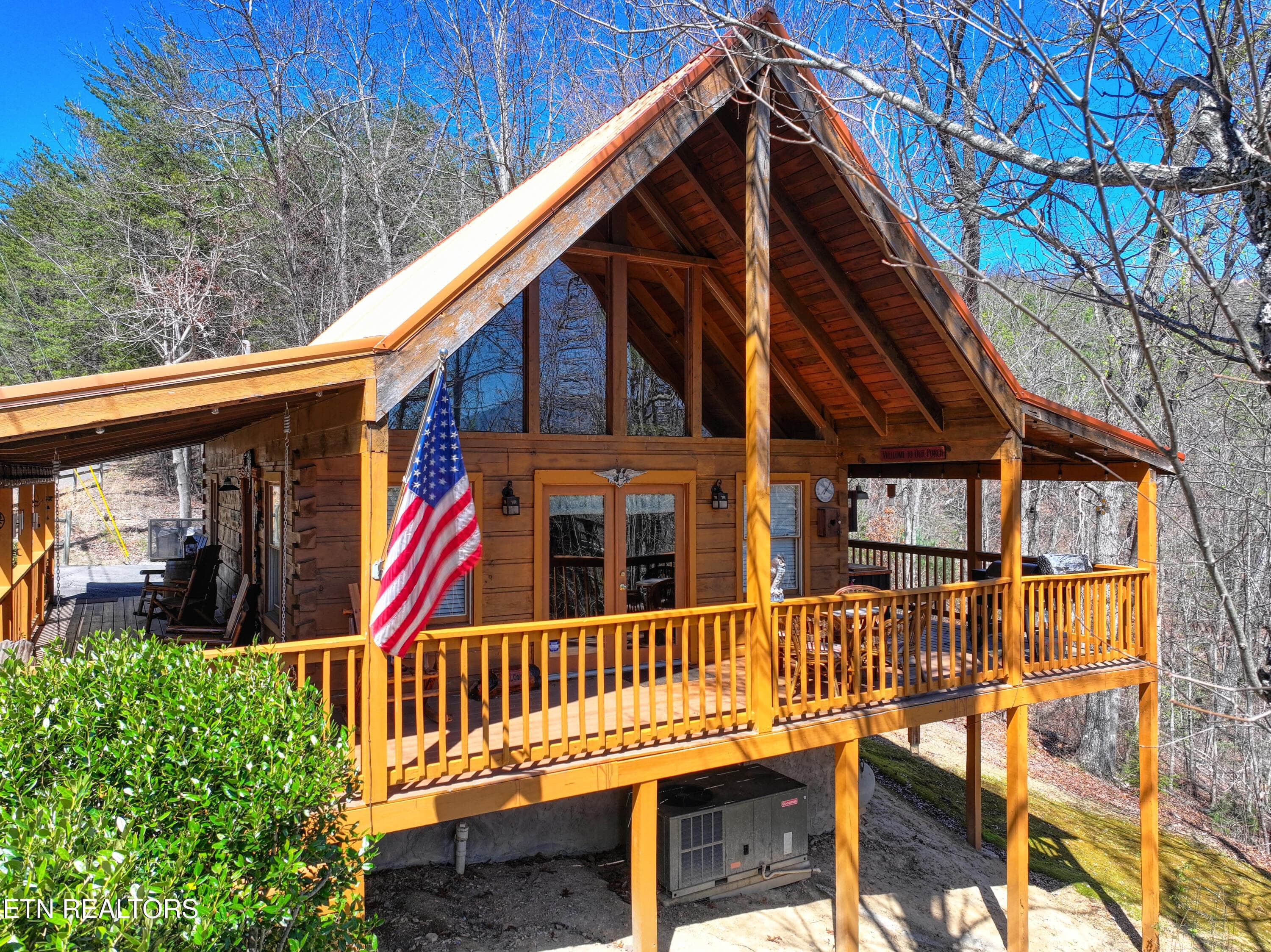 2621 Raccoon Hollow Way, Pigeon Forge, TN 37862