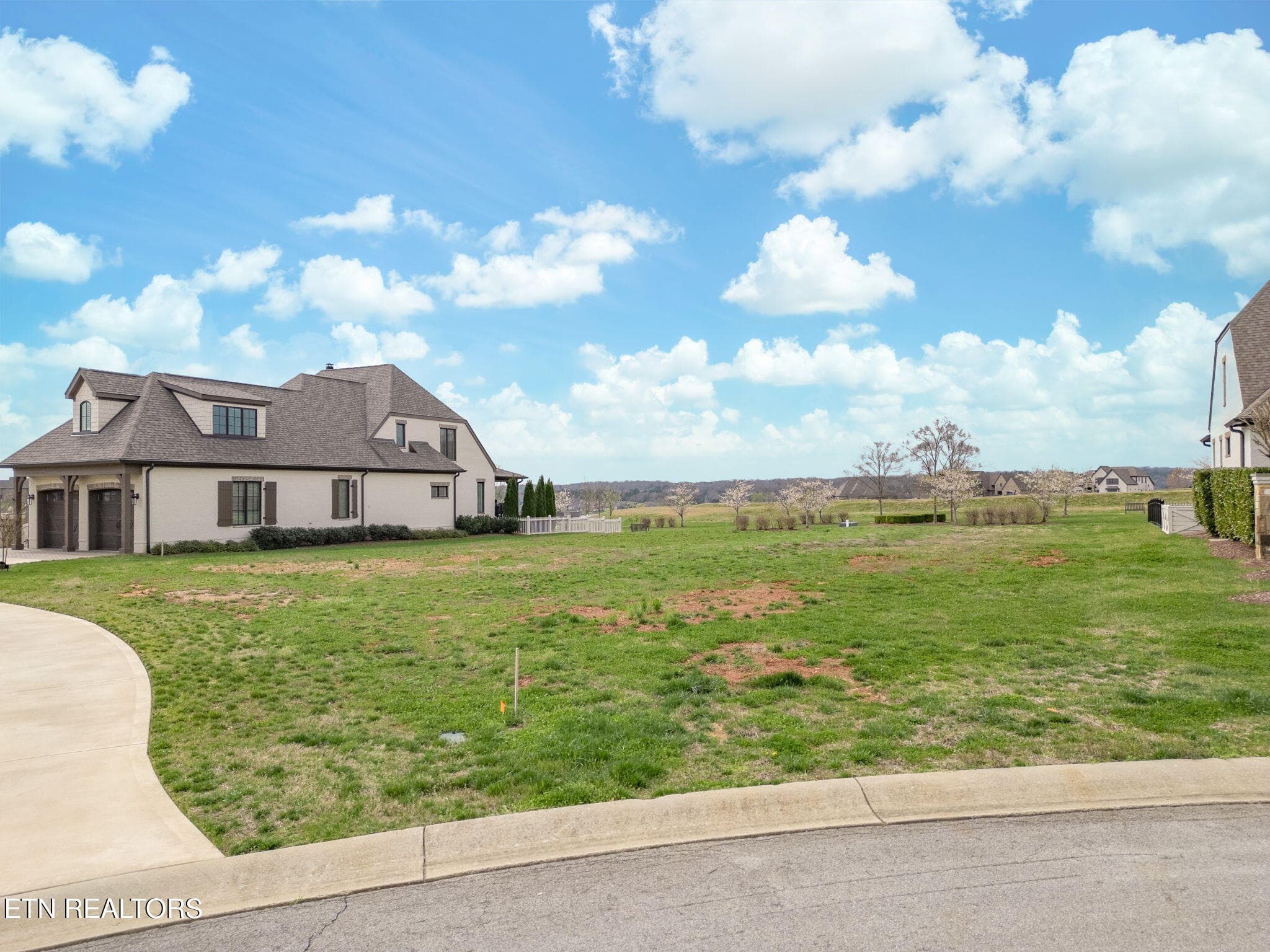 138 E Highlands Circle, Lenoir City, TN 37772