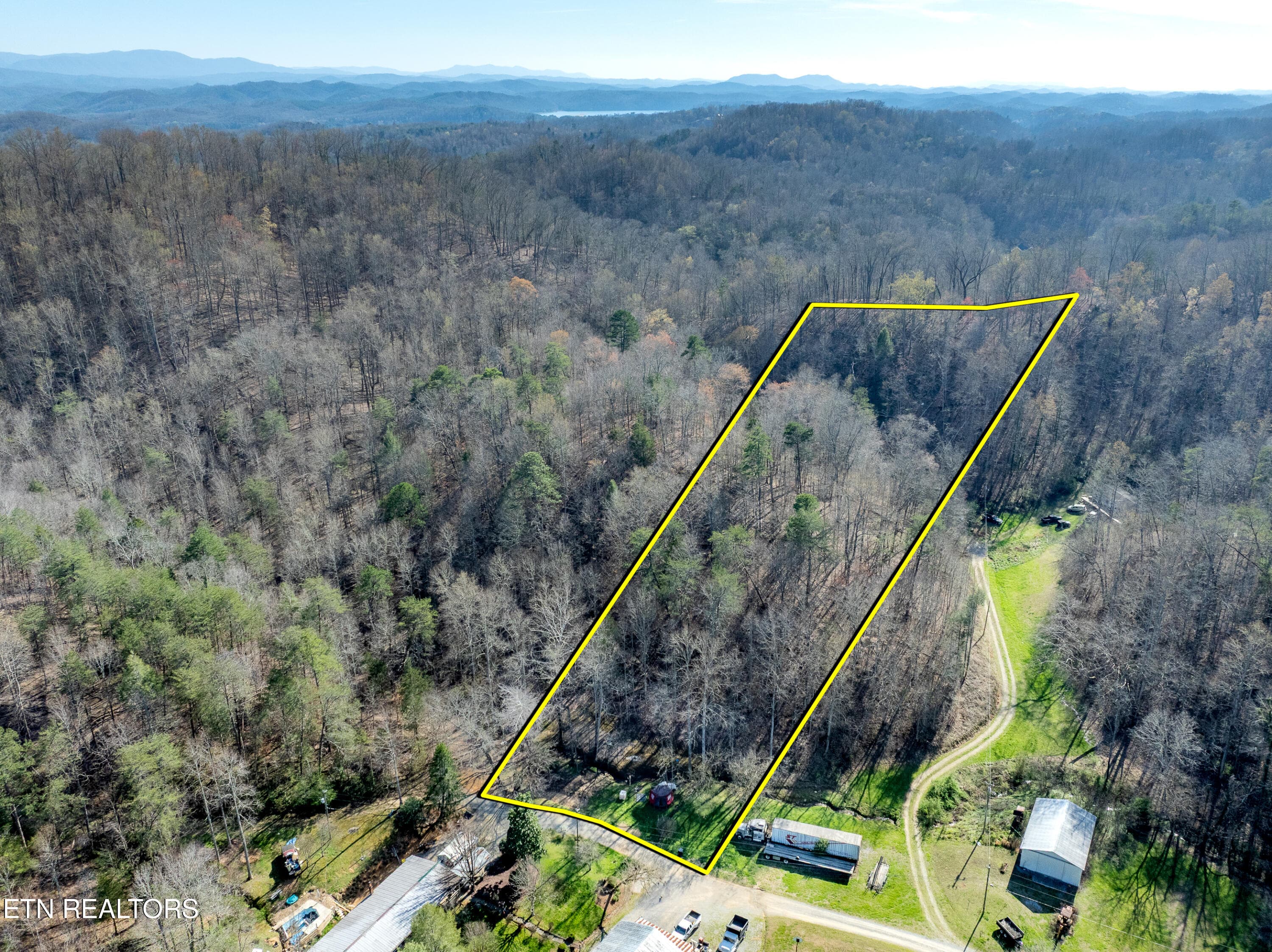 2723 Redbud Valley Drive, Maryville, TN 37801