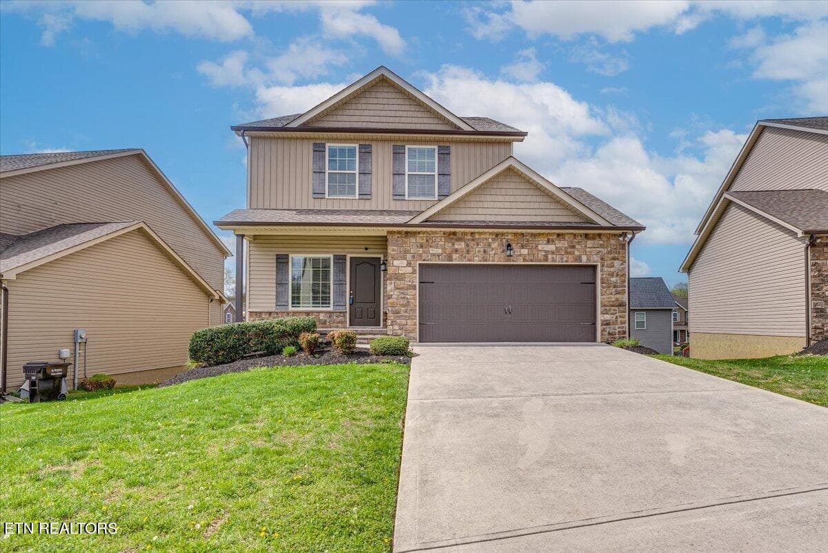 1631 Silver Spur Lane, Knoxville, TN 37932