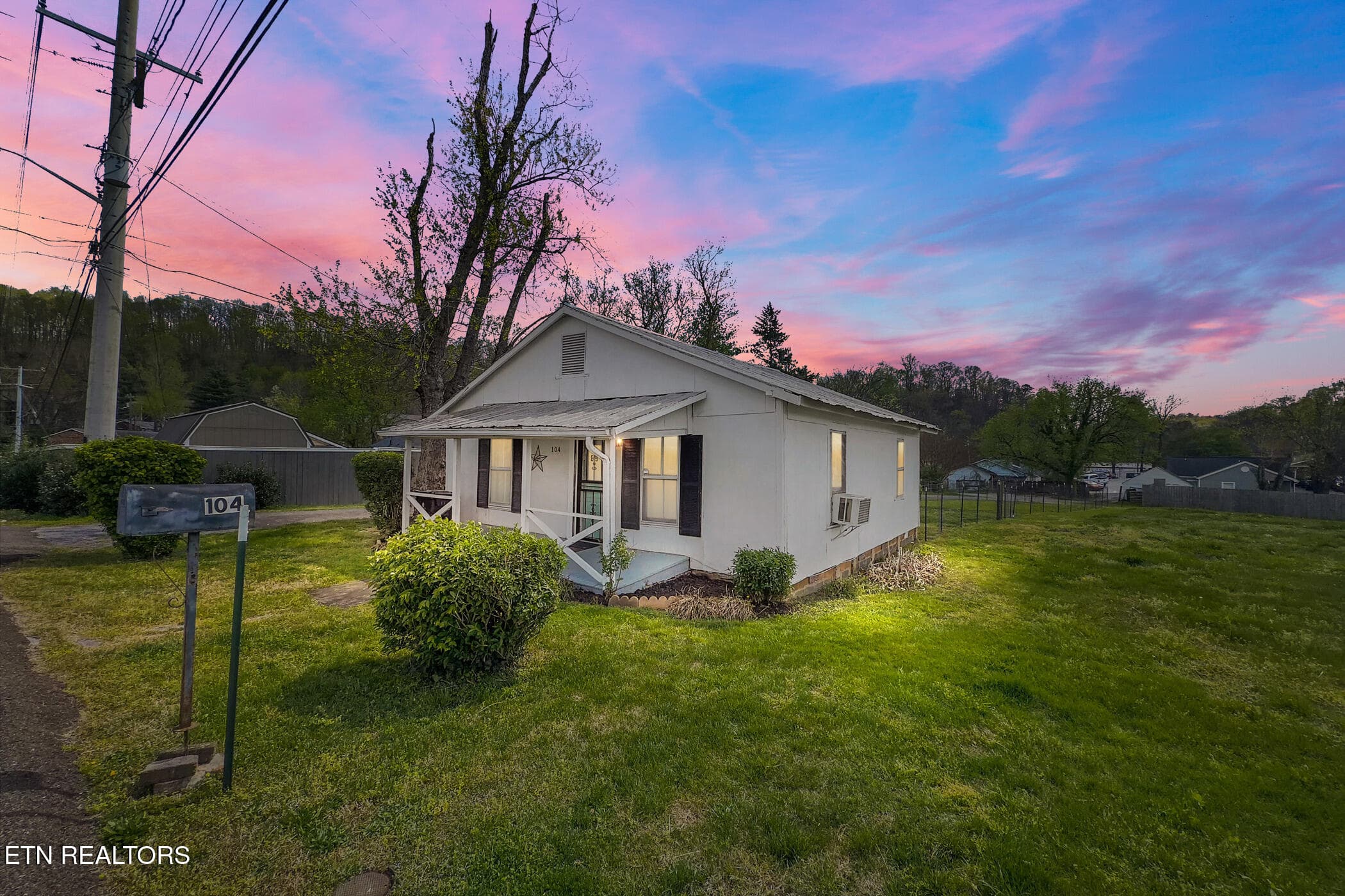 104 McCamey Rd, Knoxville, TN 37918