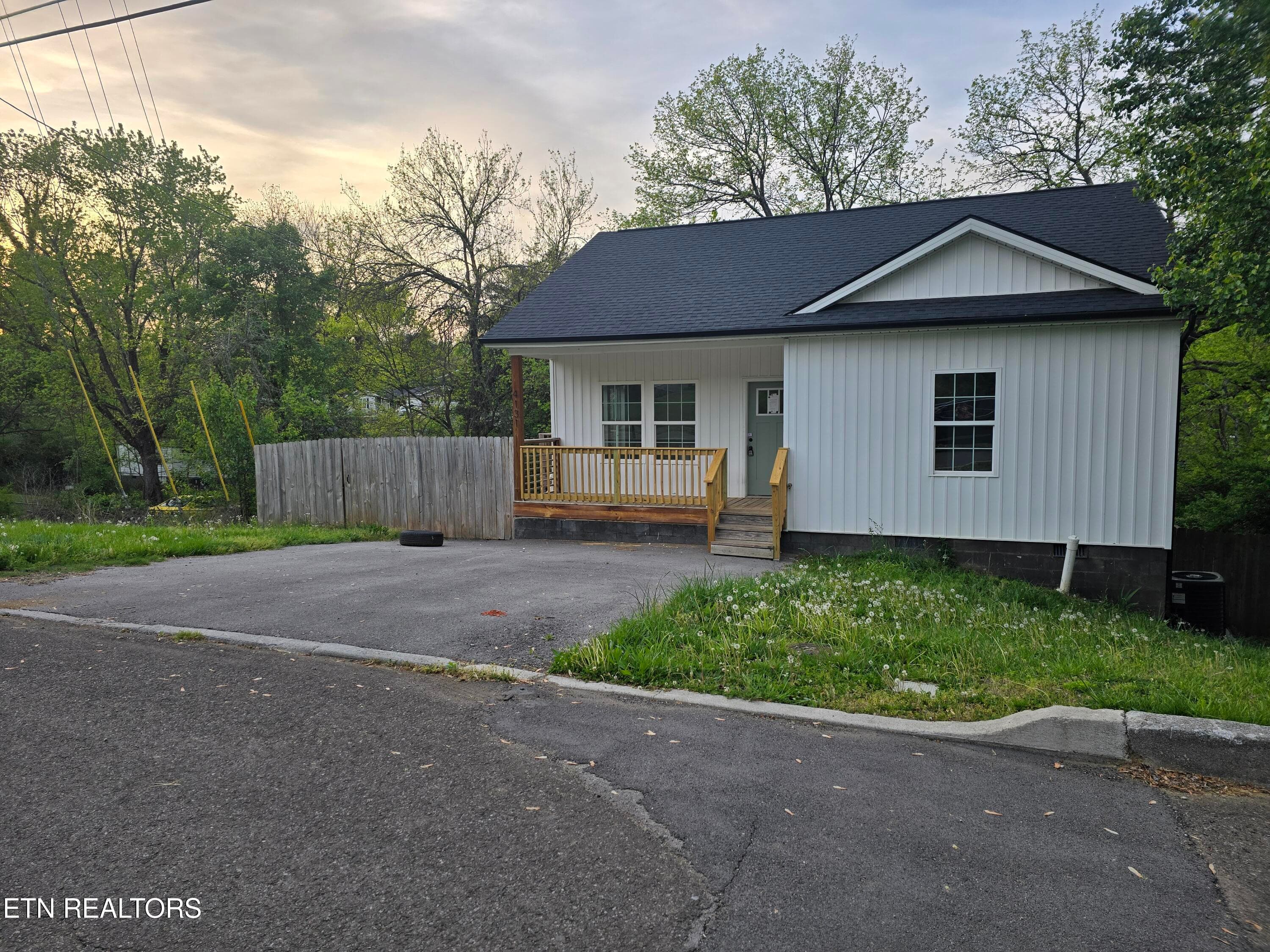 4131 Ivy Ave, Knoxville, TN 37914