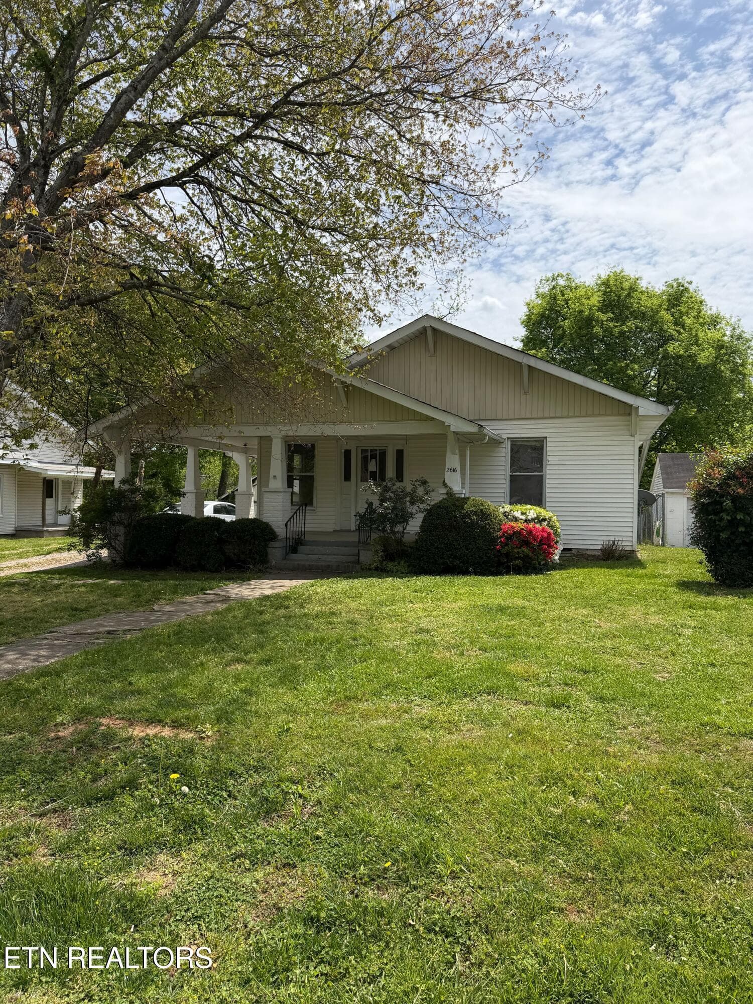 2616 Woodrow Drive, Knoxville, TN 37918