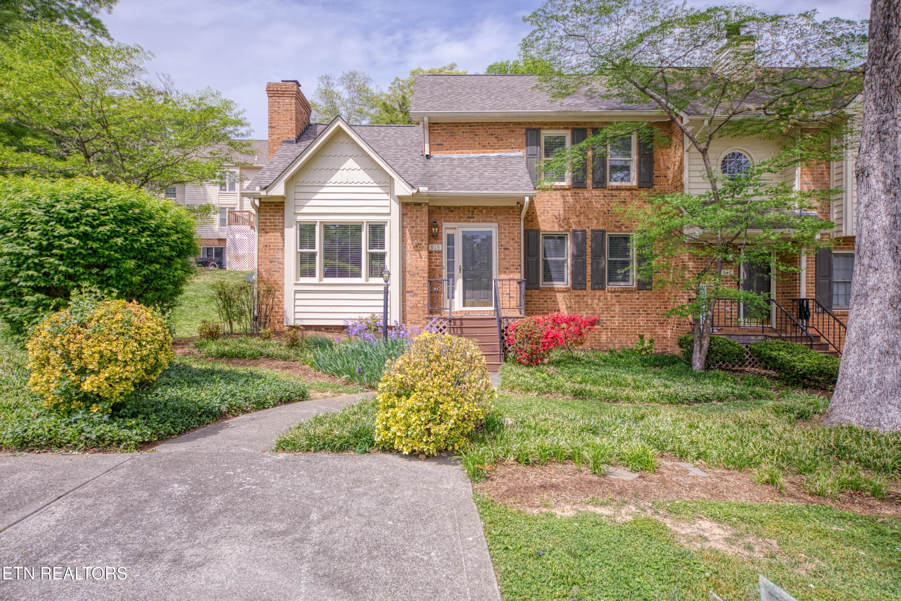 915 Miles Court, Knoxville, TN 37923