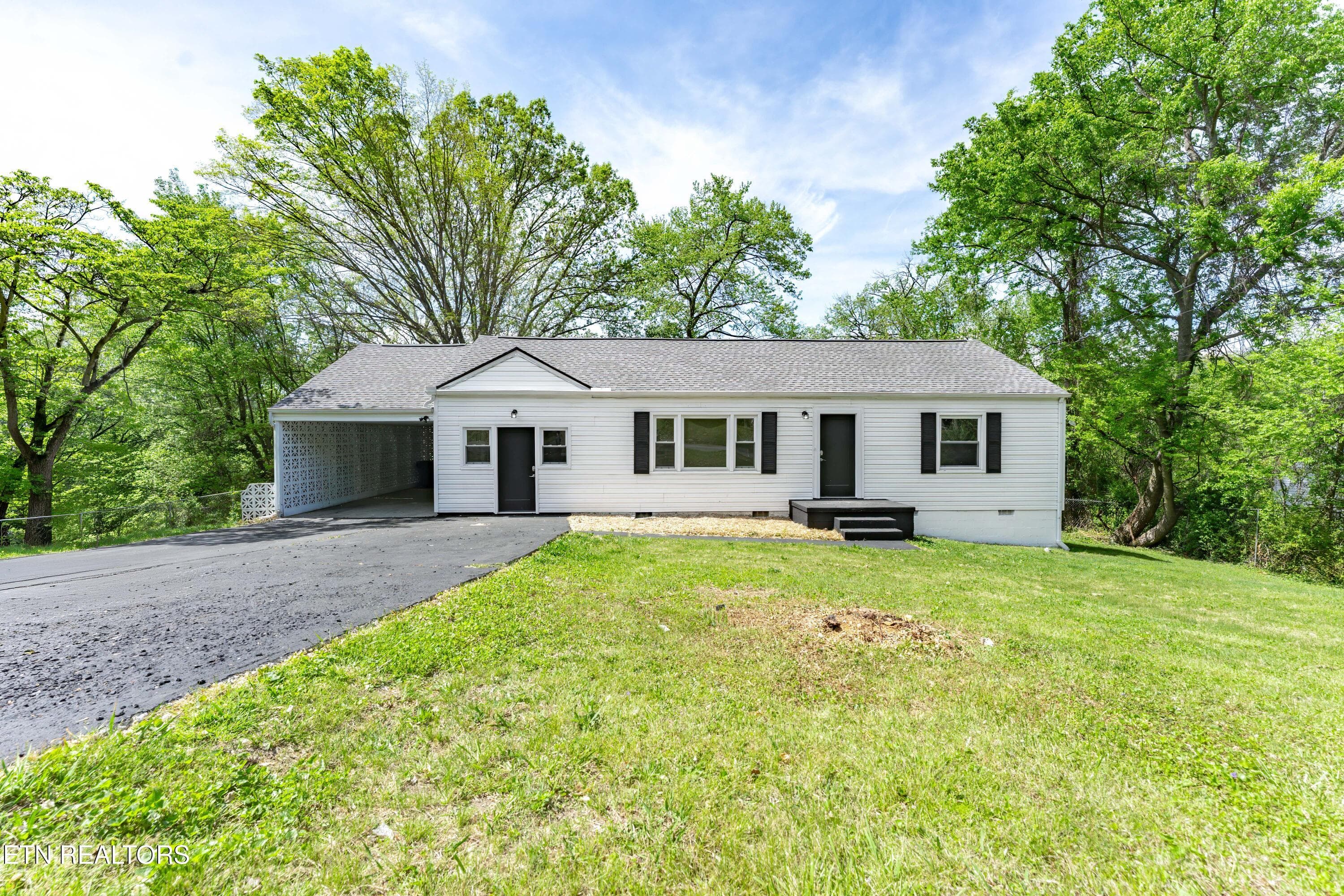 1703 Breda Drive, Knoxville, TN 37918