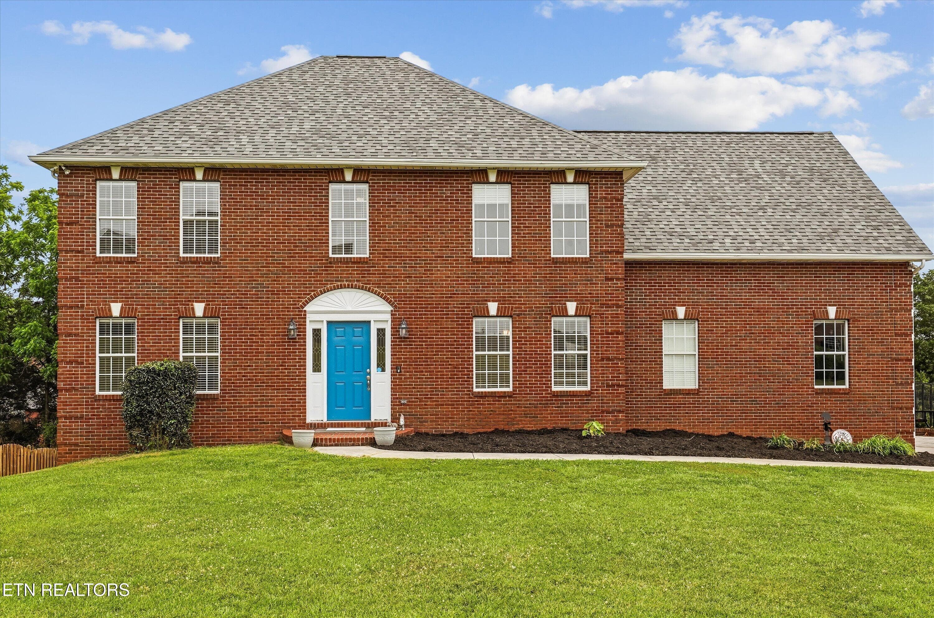 7924 Country Scene Rd, Knoxville, TN 37938