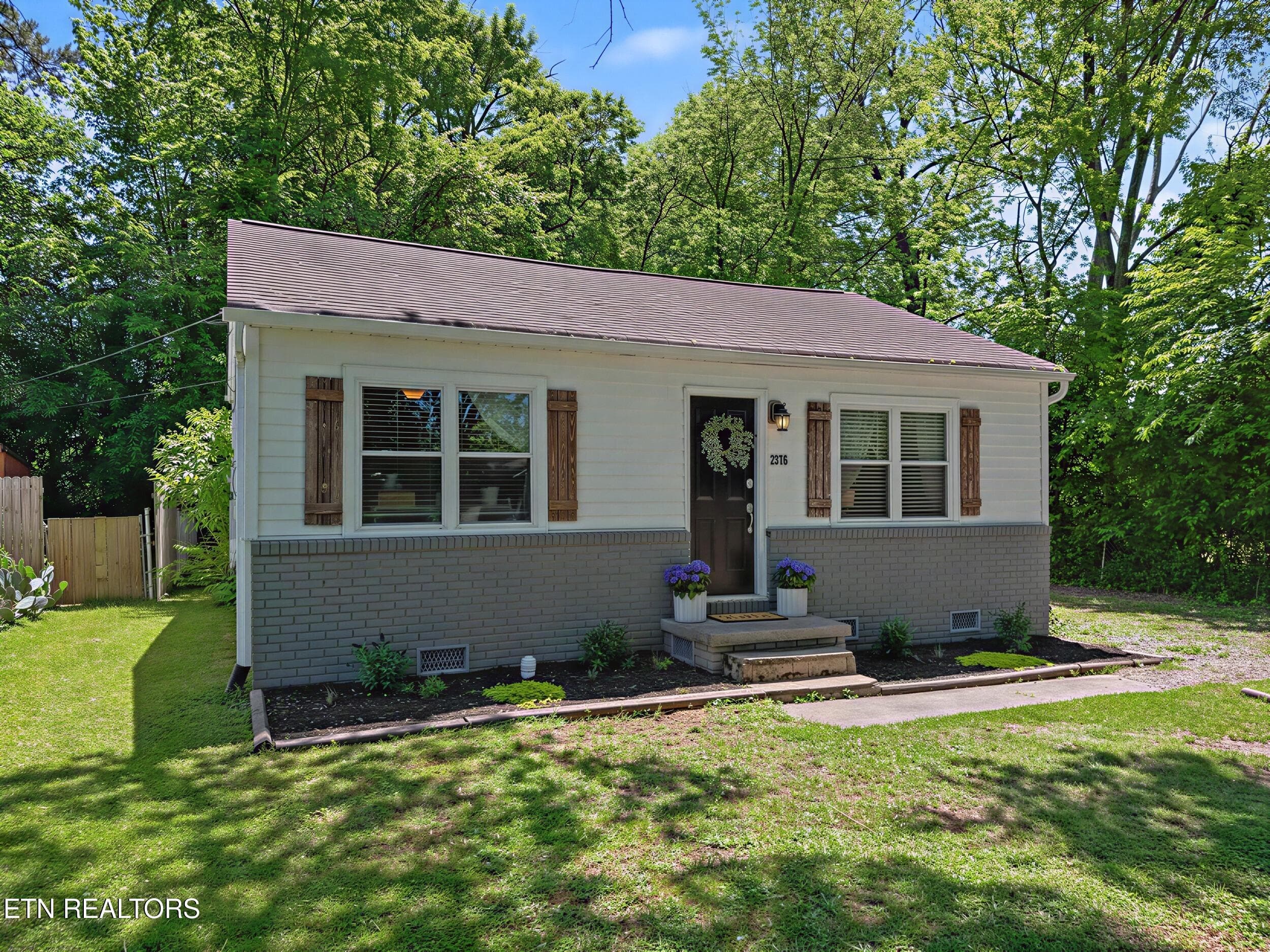 2376 Pennsylvania Ave, Maryville, TN 37804