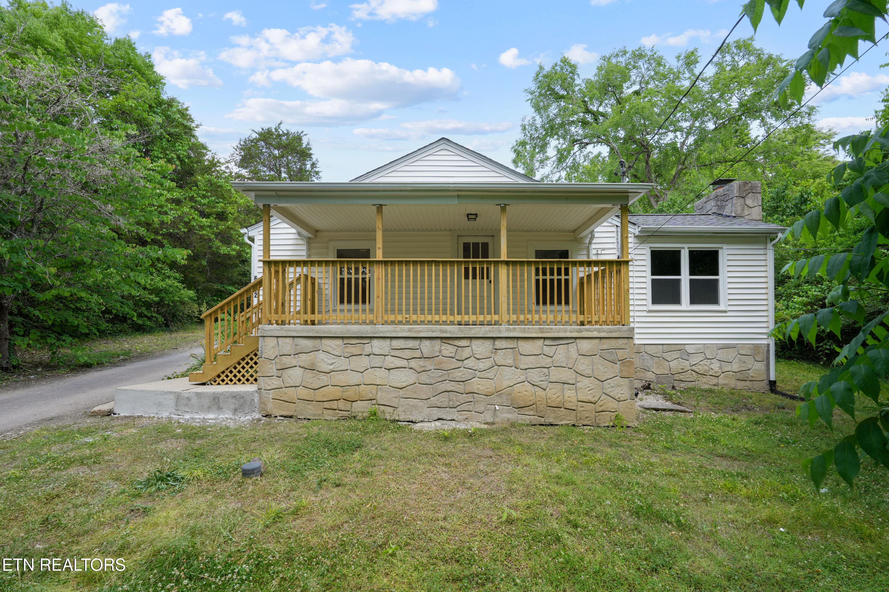 6412 Sevierville Pike, Knoxville, TN 37920