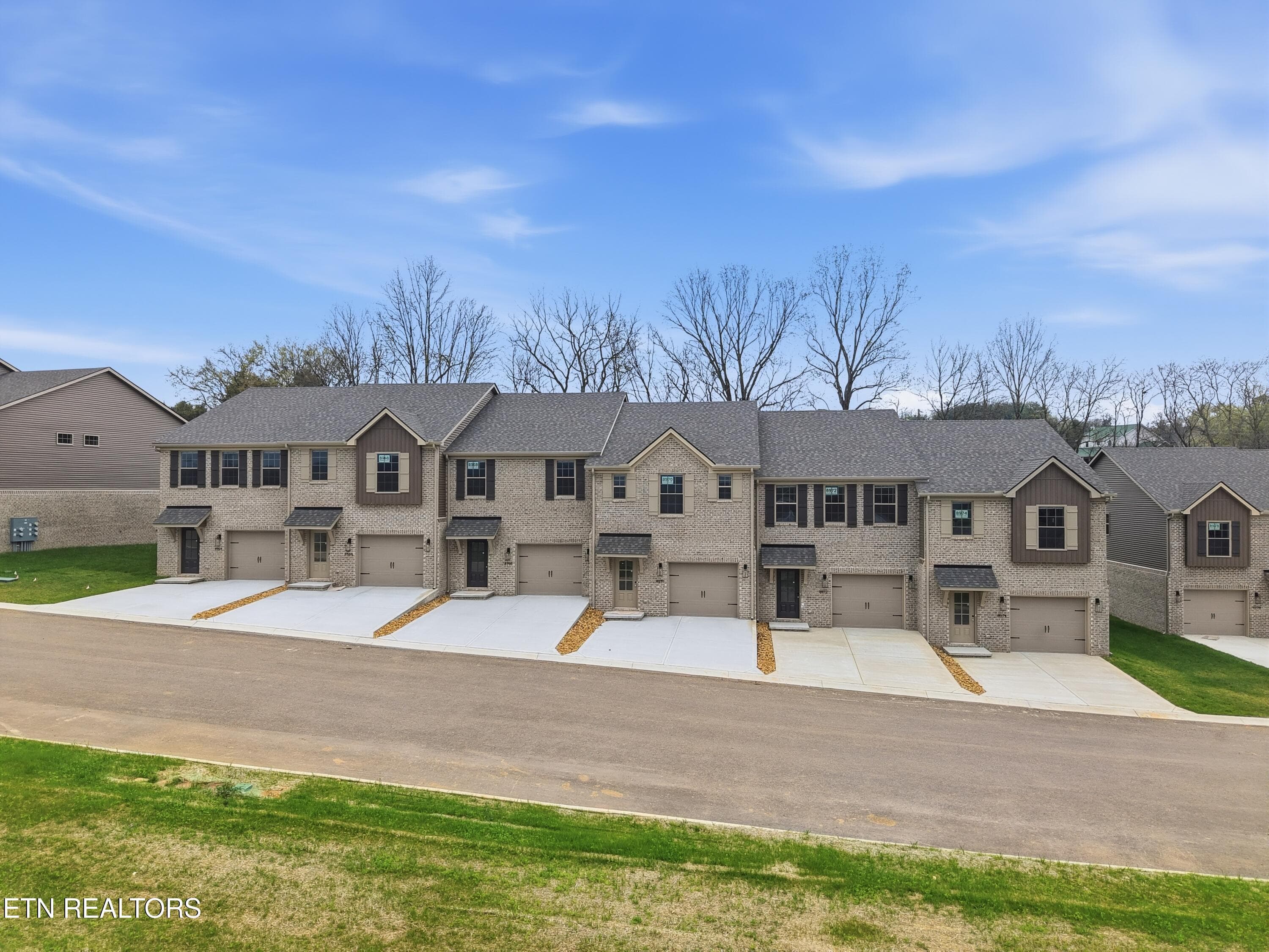 8968 Keenberg Lane, Knoxville, TN 37931