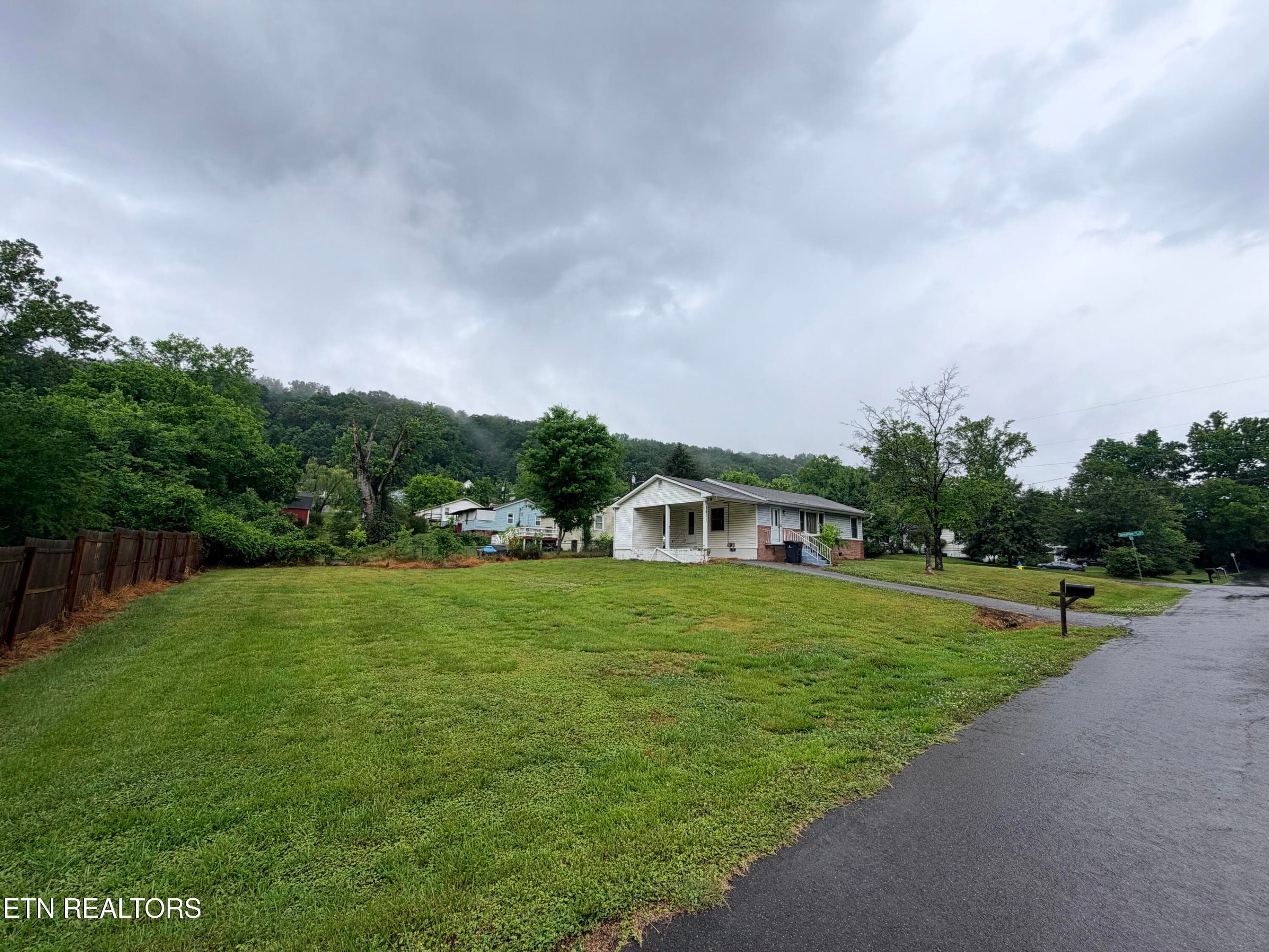 3421 Bellgreen Lane, Knoxville, TN 37918