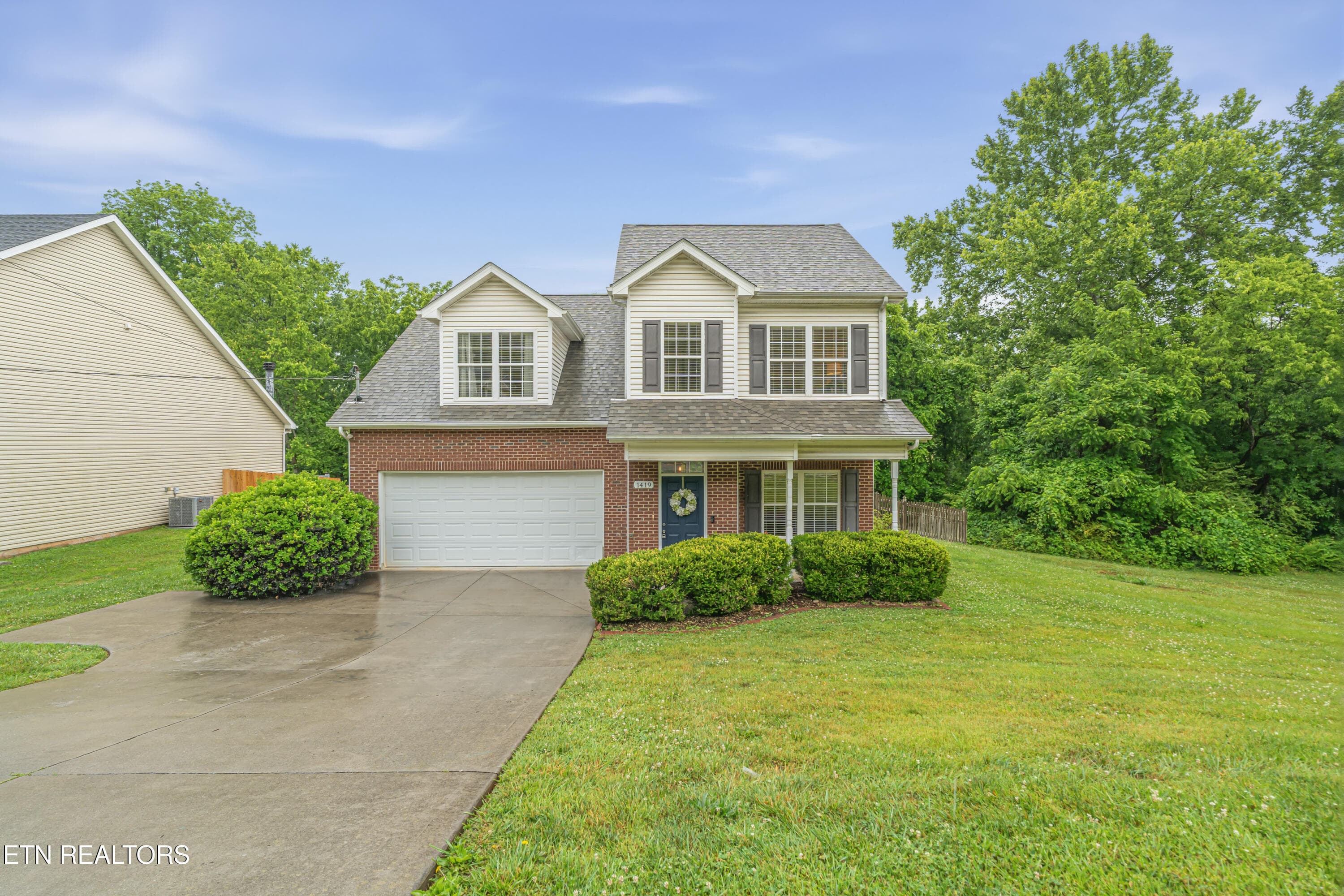 1419 Hickey Rd, Knoxville, TN 37932