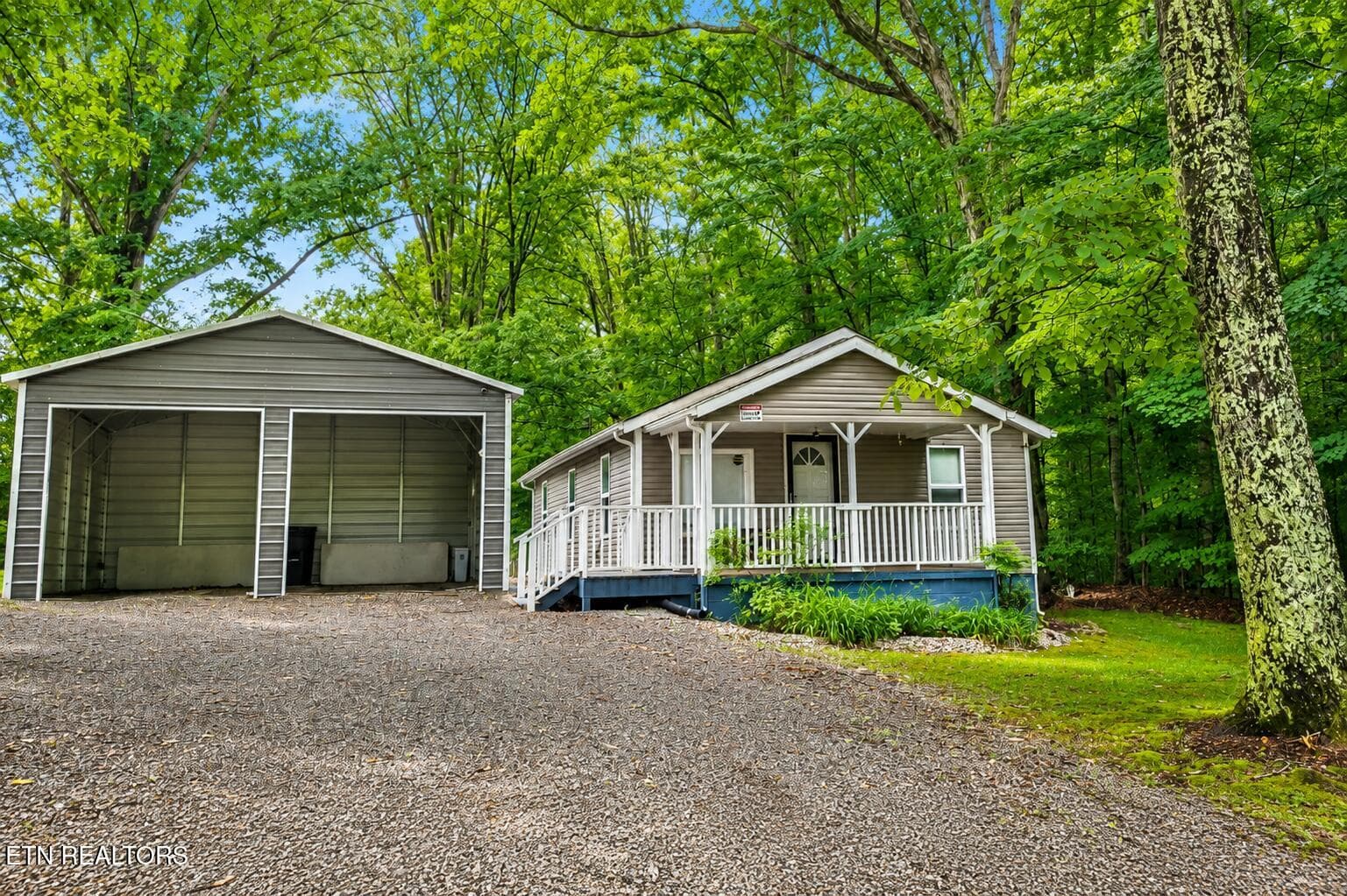 1900 Drinnen Rd, Knoxville, TN 37914