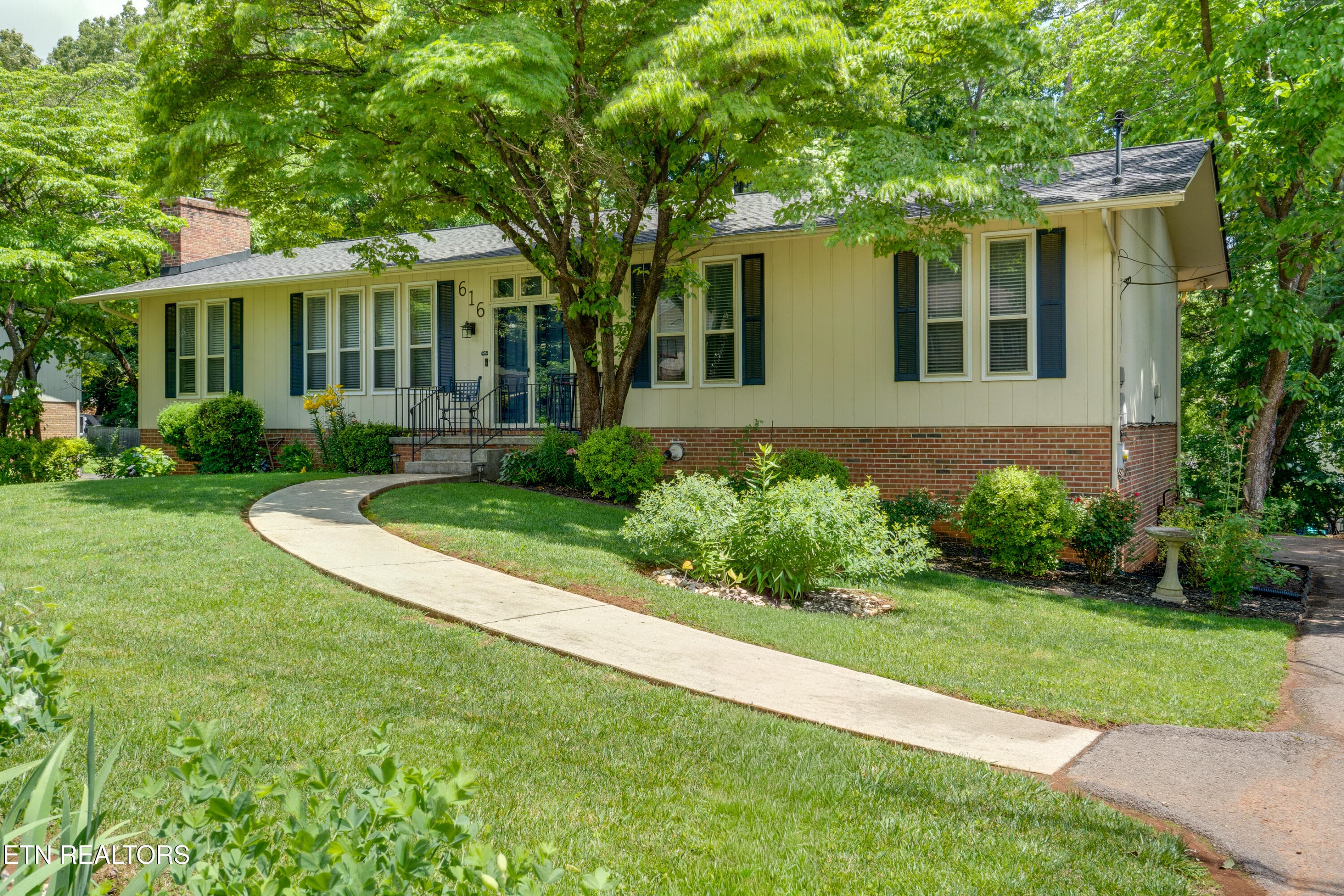 616 Sunnydale Rd, Knoxville, TN 37923