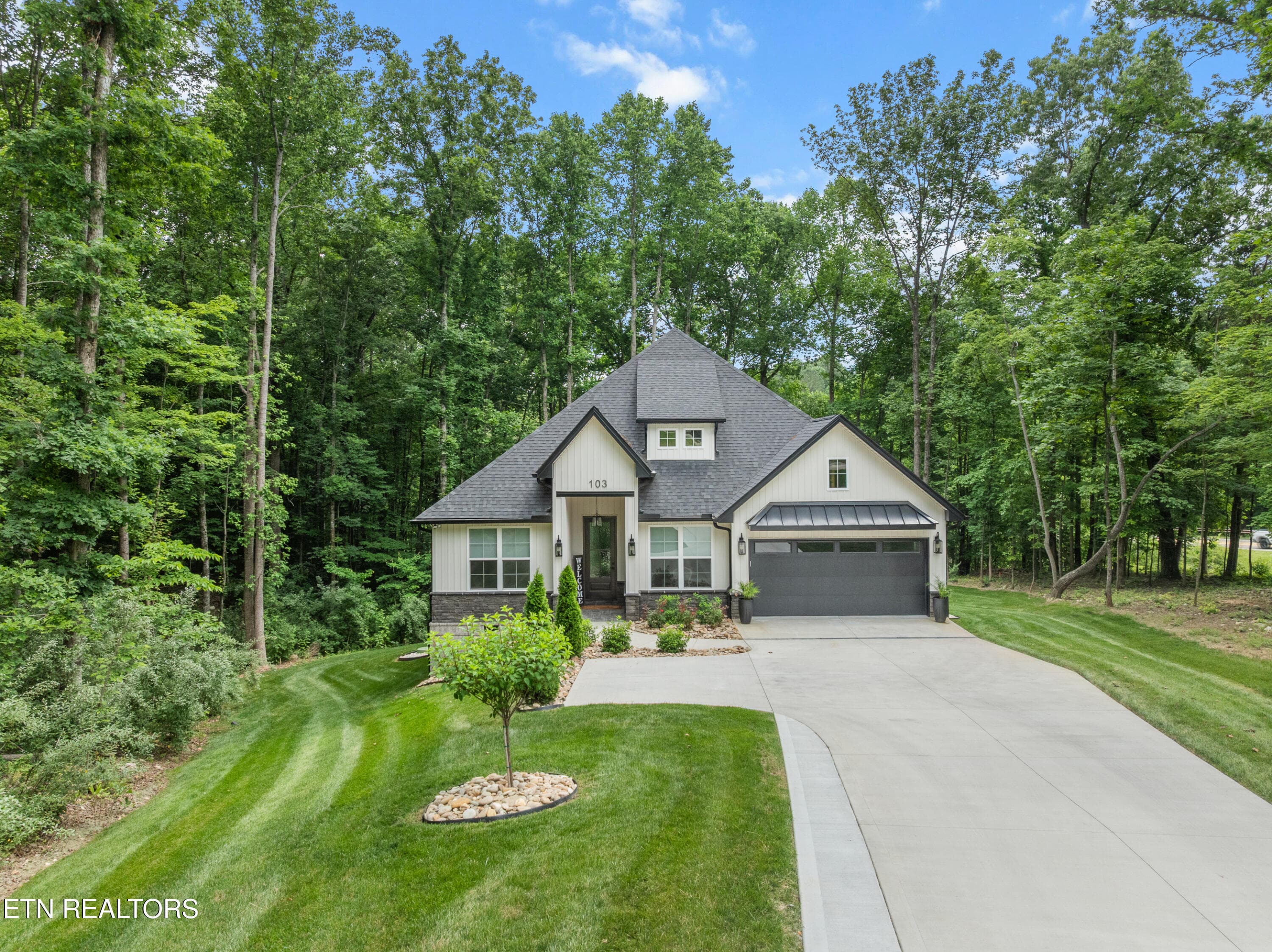 103 Oogookoo Place, Loudon, TN 37774