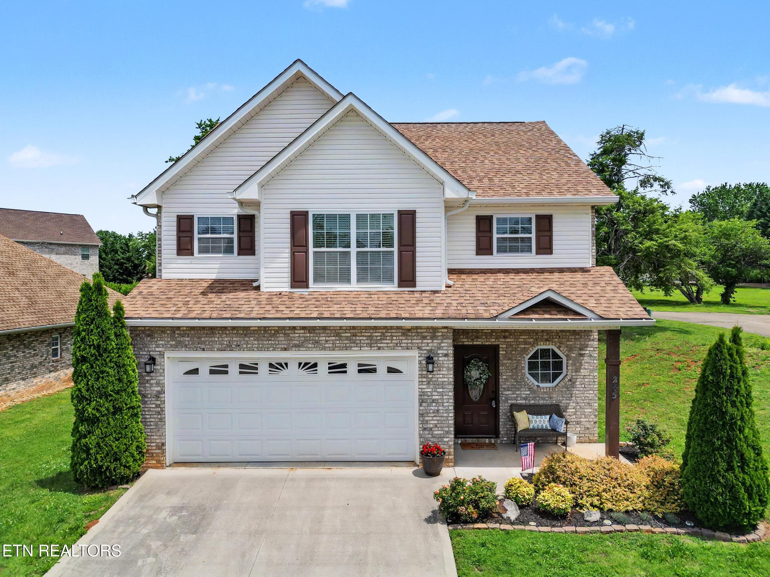 245 Royal Oaks Drive, Maryville, TN 37801