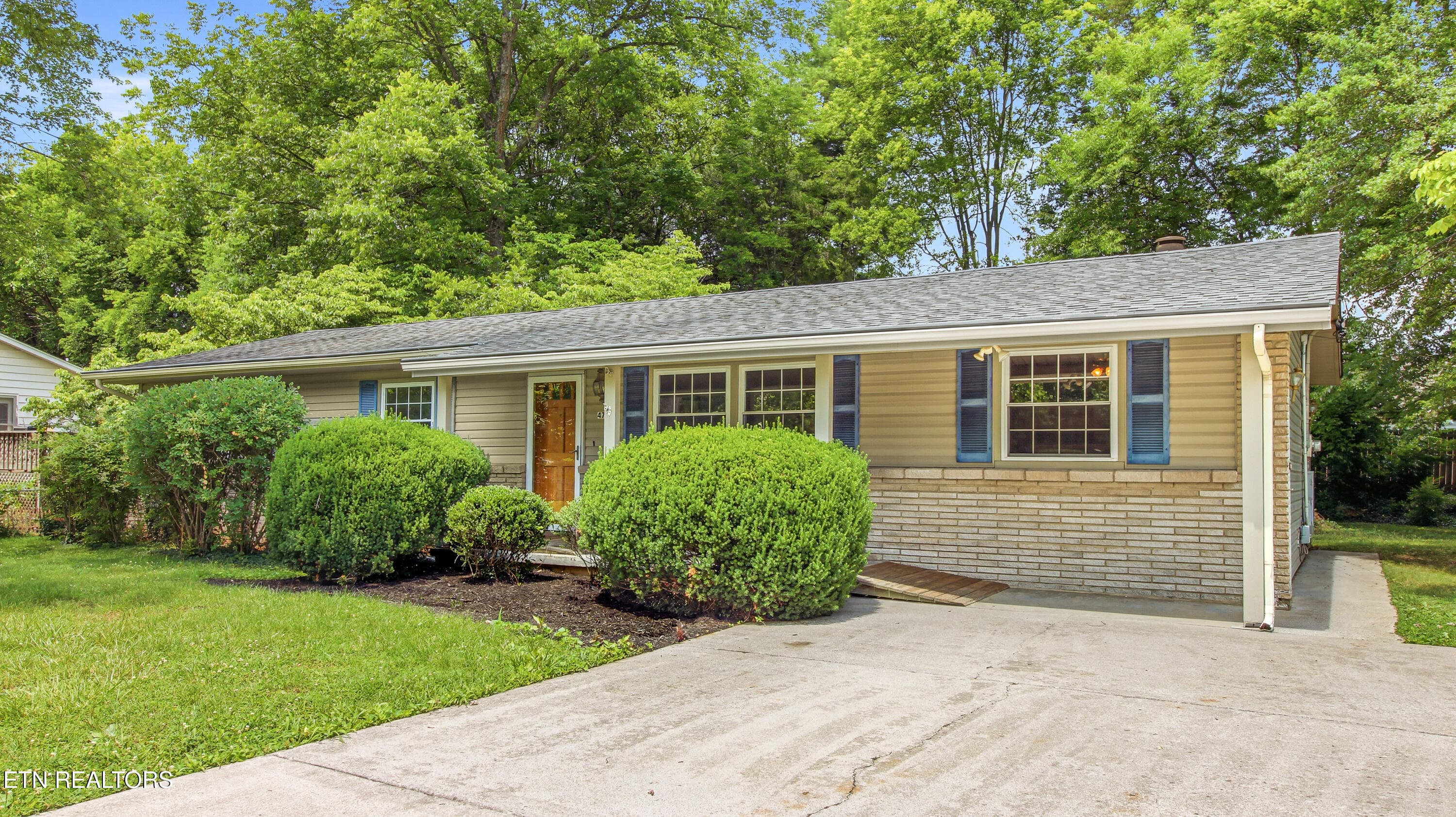 4700 Elm View Drive, Knoxville, TN 37921