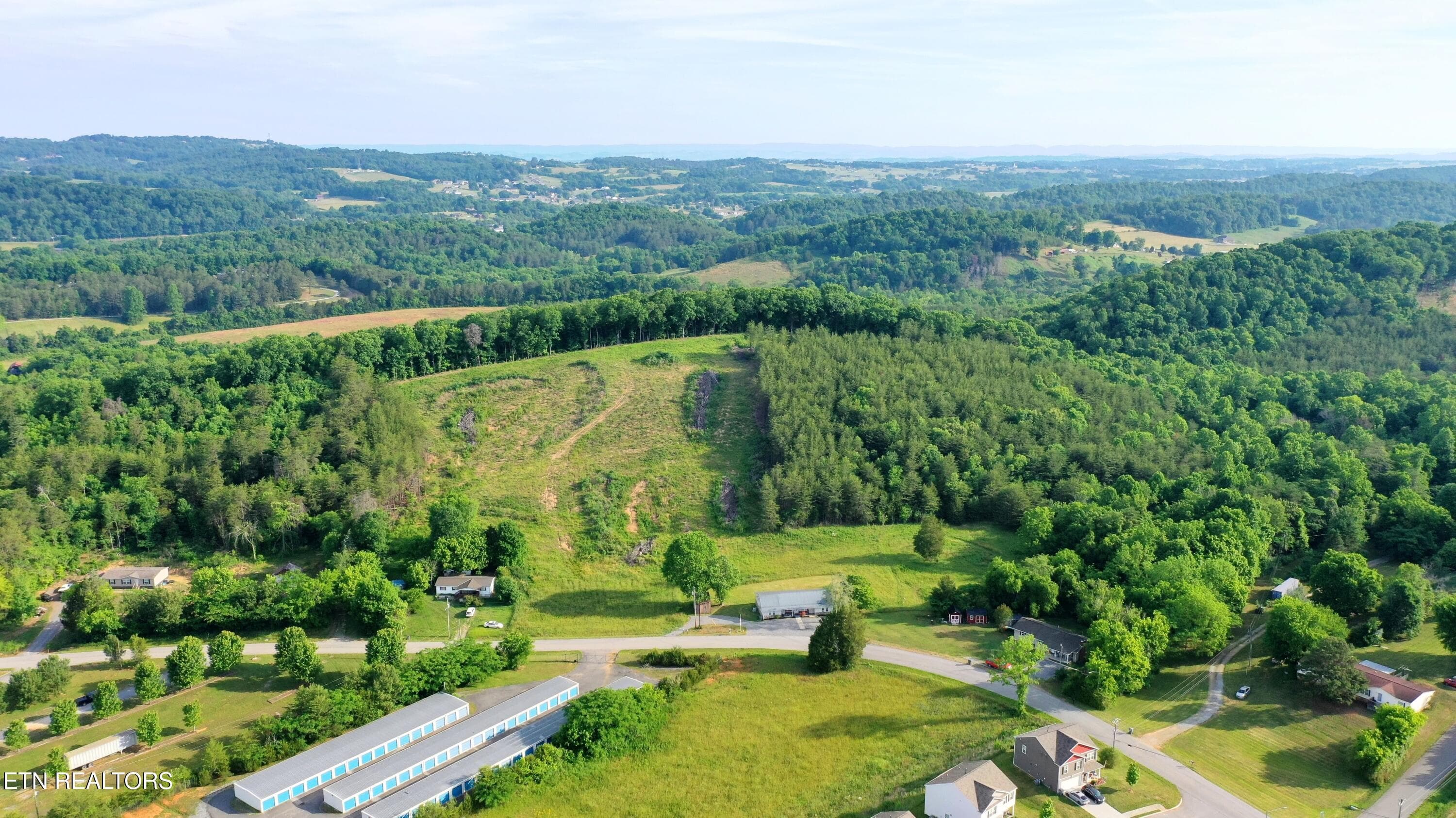 294 Milldale Rd, Dandridge, TN 37725