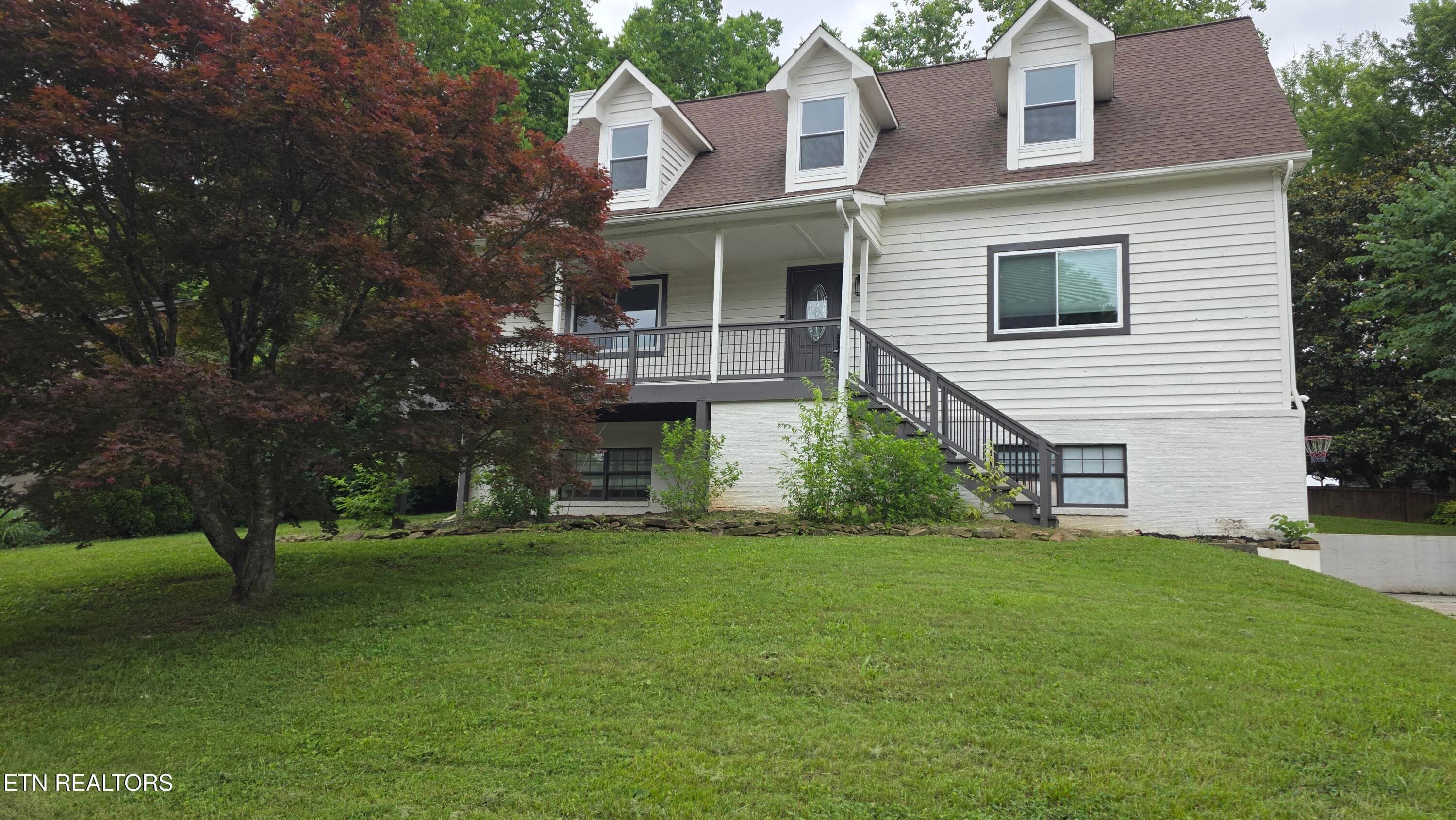 10932 Twin Harbour Drive, Knoxville, TN 37934