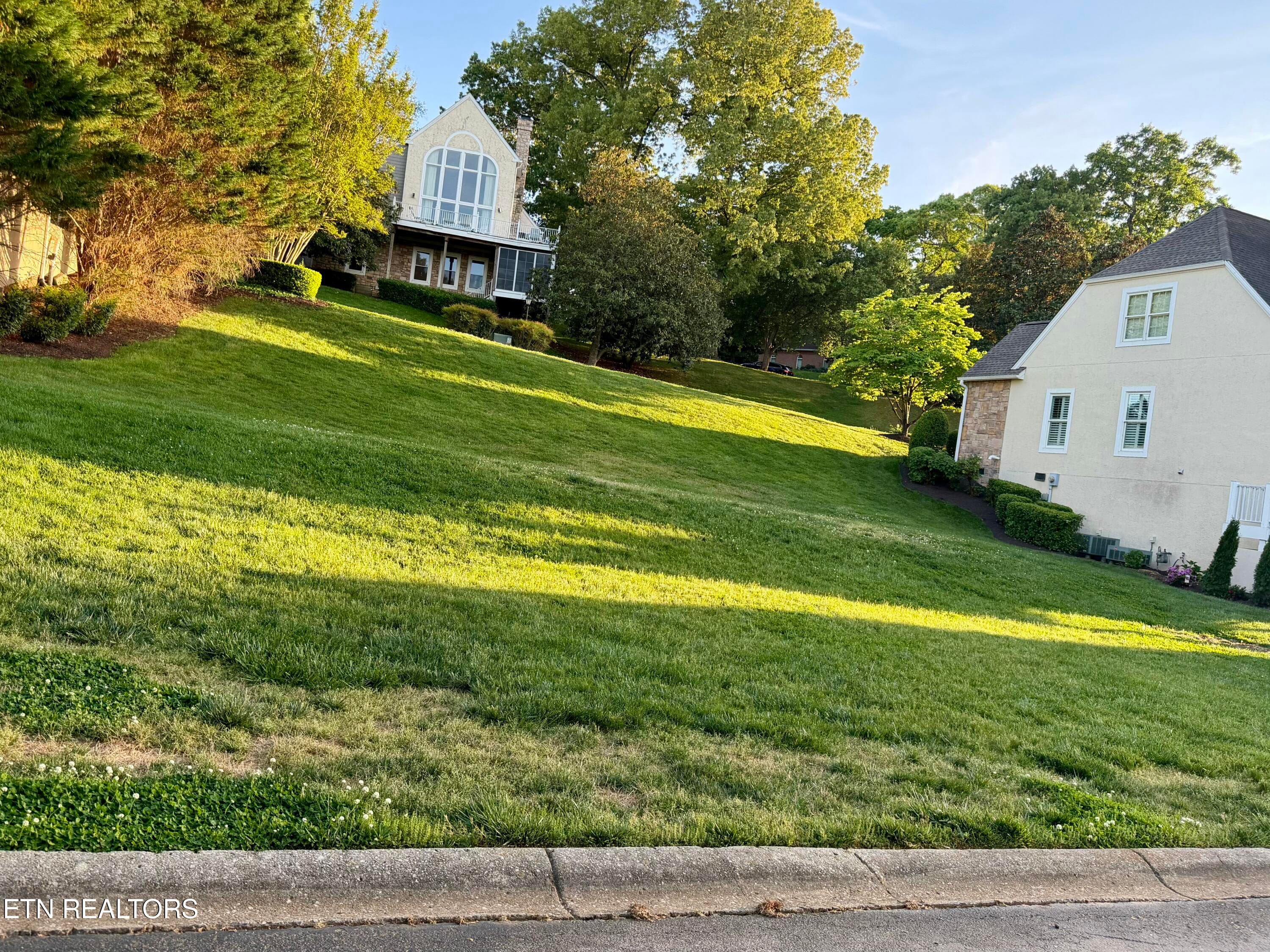 2105 Cottage Row Lane, Knoxville, TN 37922