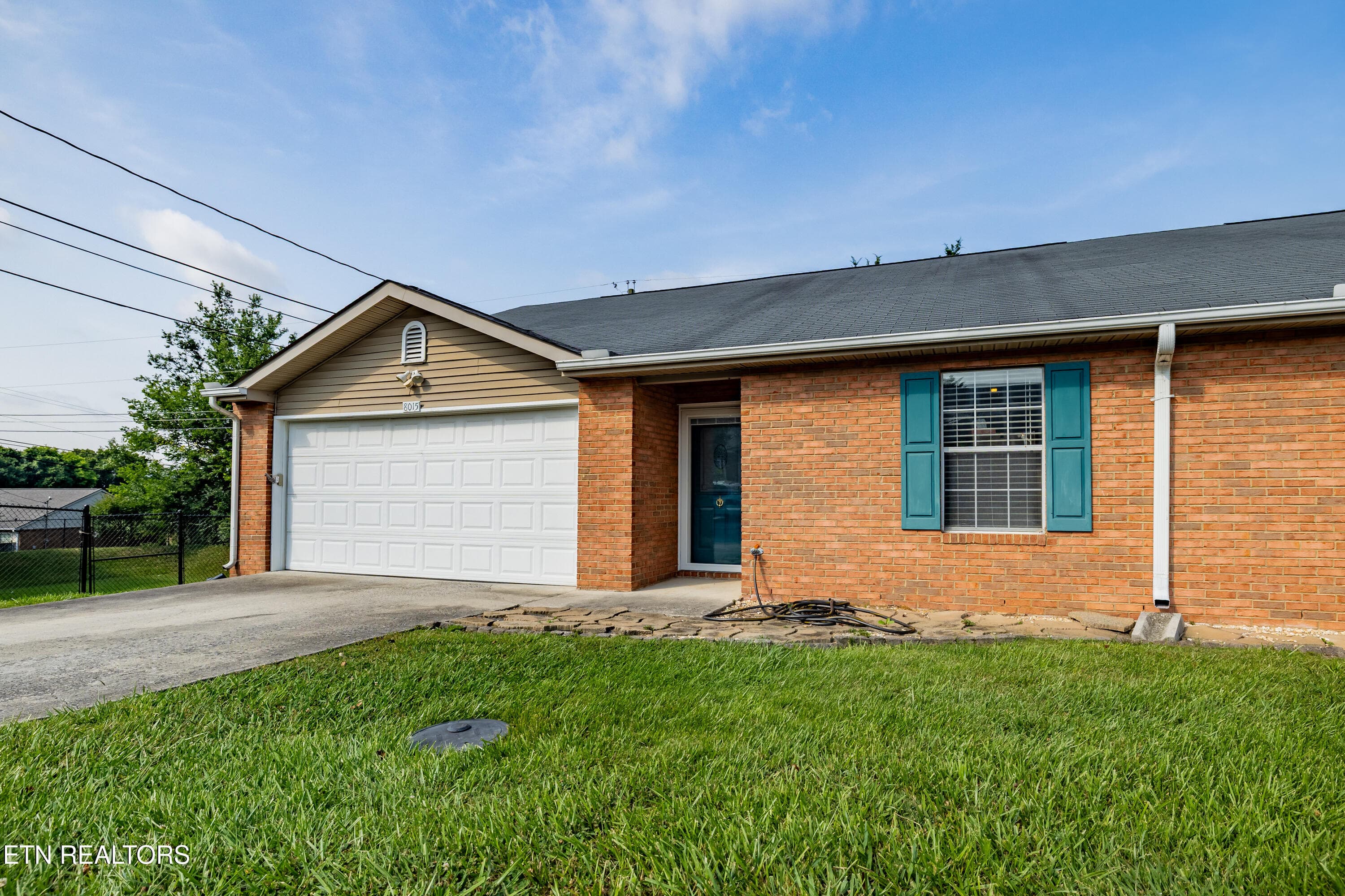 8015 Fenton Way, Powell, TN 37849